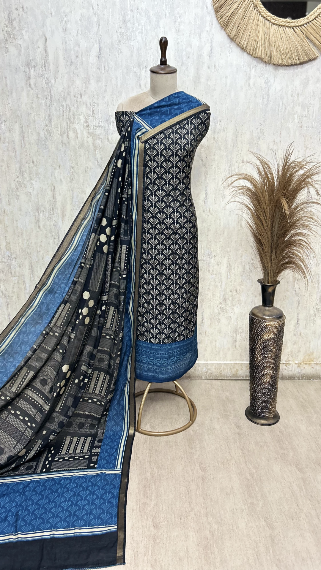 Artful Elegance Maheshwari Unstitched Suit