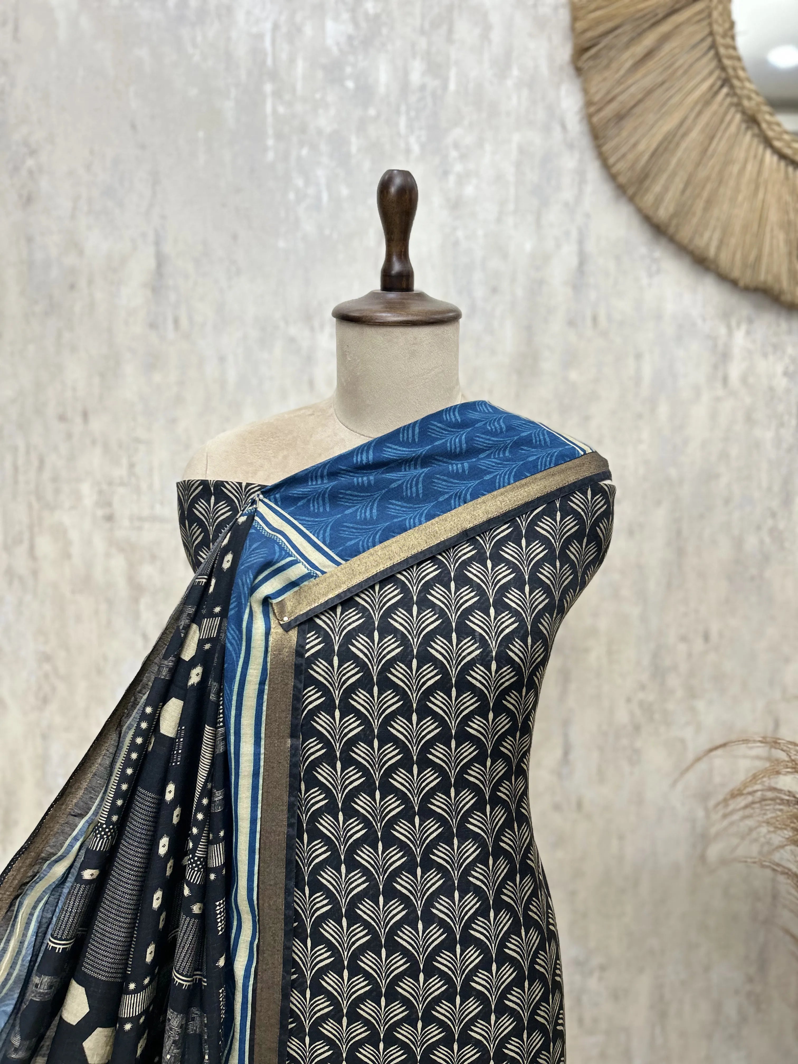 Artful Elegance Maheshwari Unstitched Suit