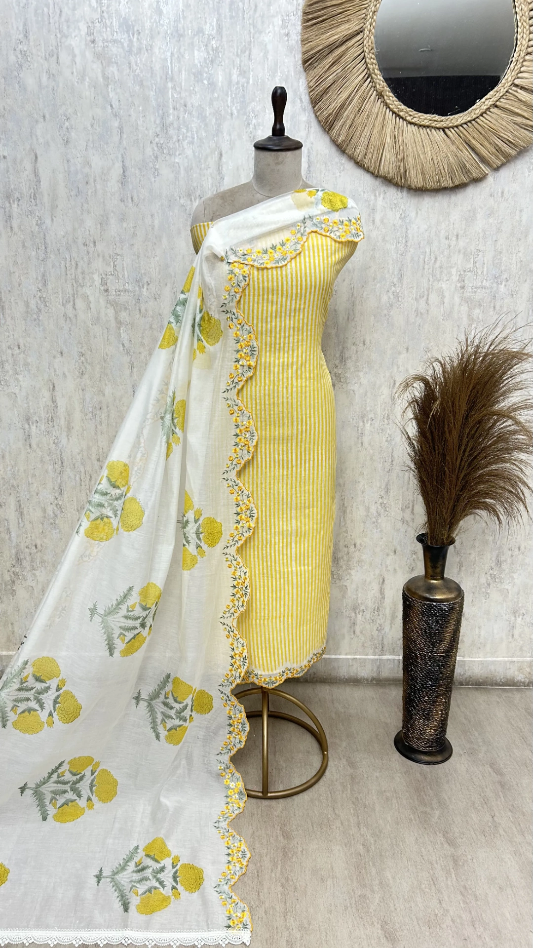 Stripe Graceful Unstitched Suit
