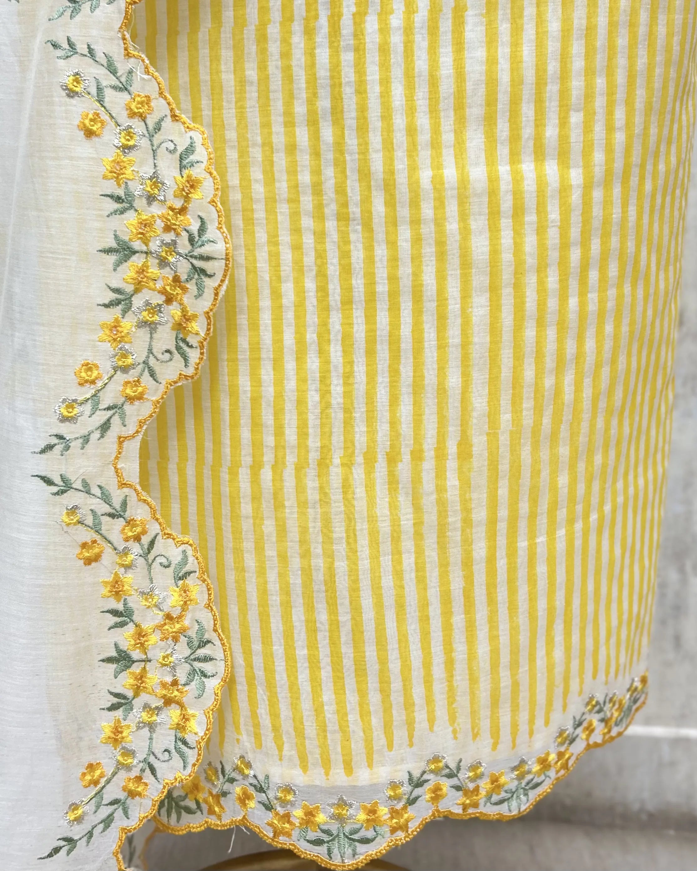 Stripe Graceful Unstitched Suit
