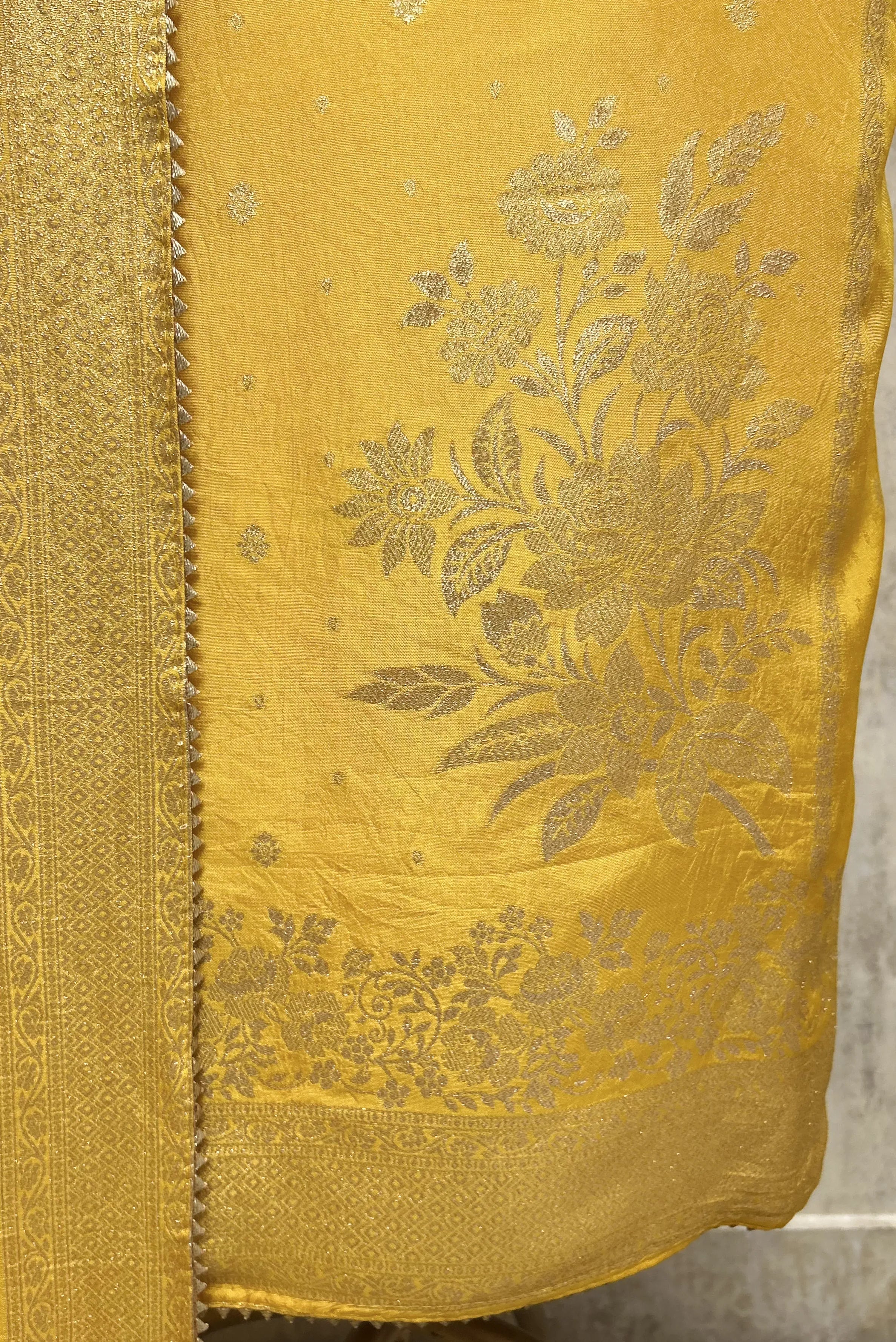 Classic Opulence Dola Silk Unstitched Suit
