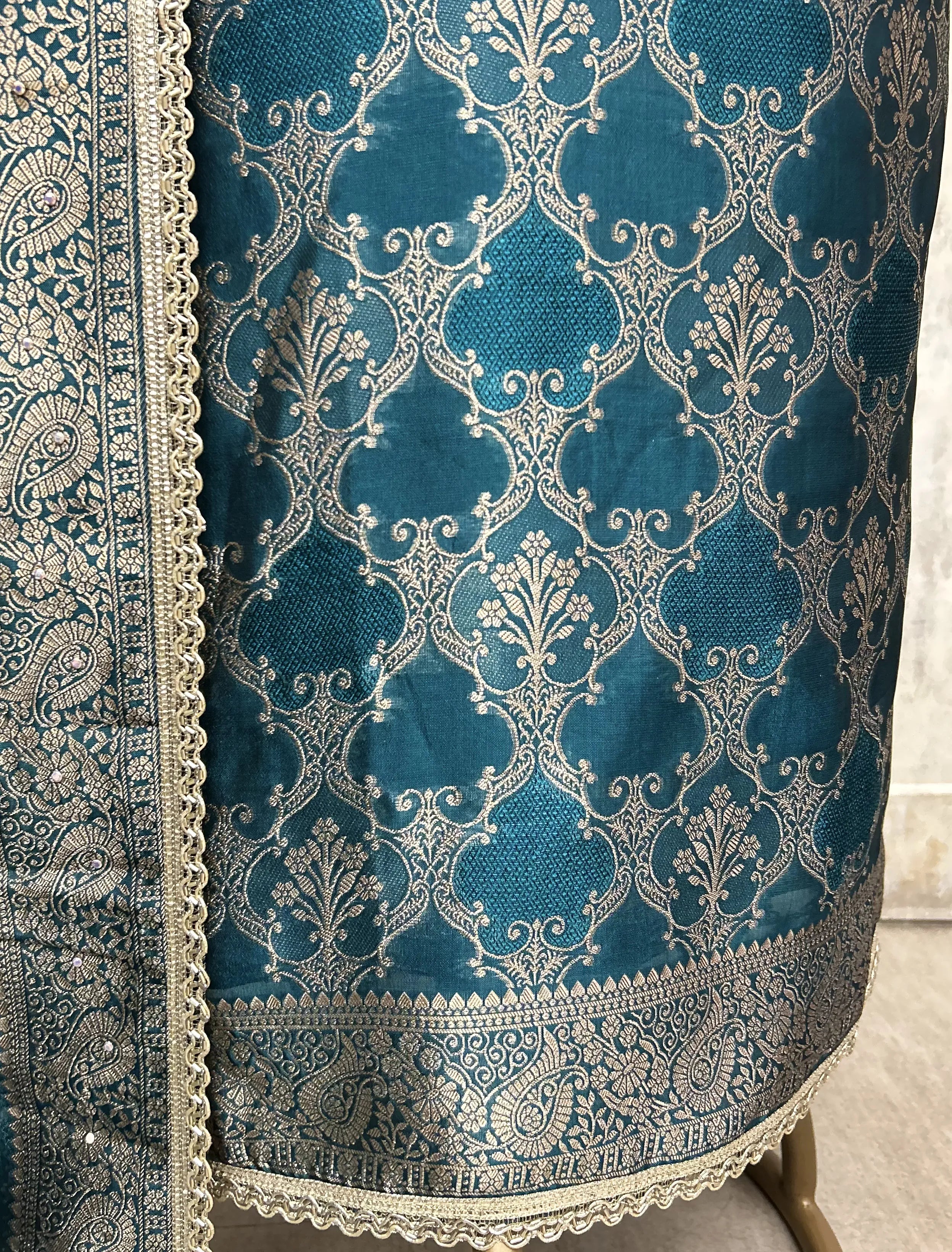 Heritage Motifs Kanjivaram Silk Unstitched Suits