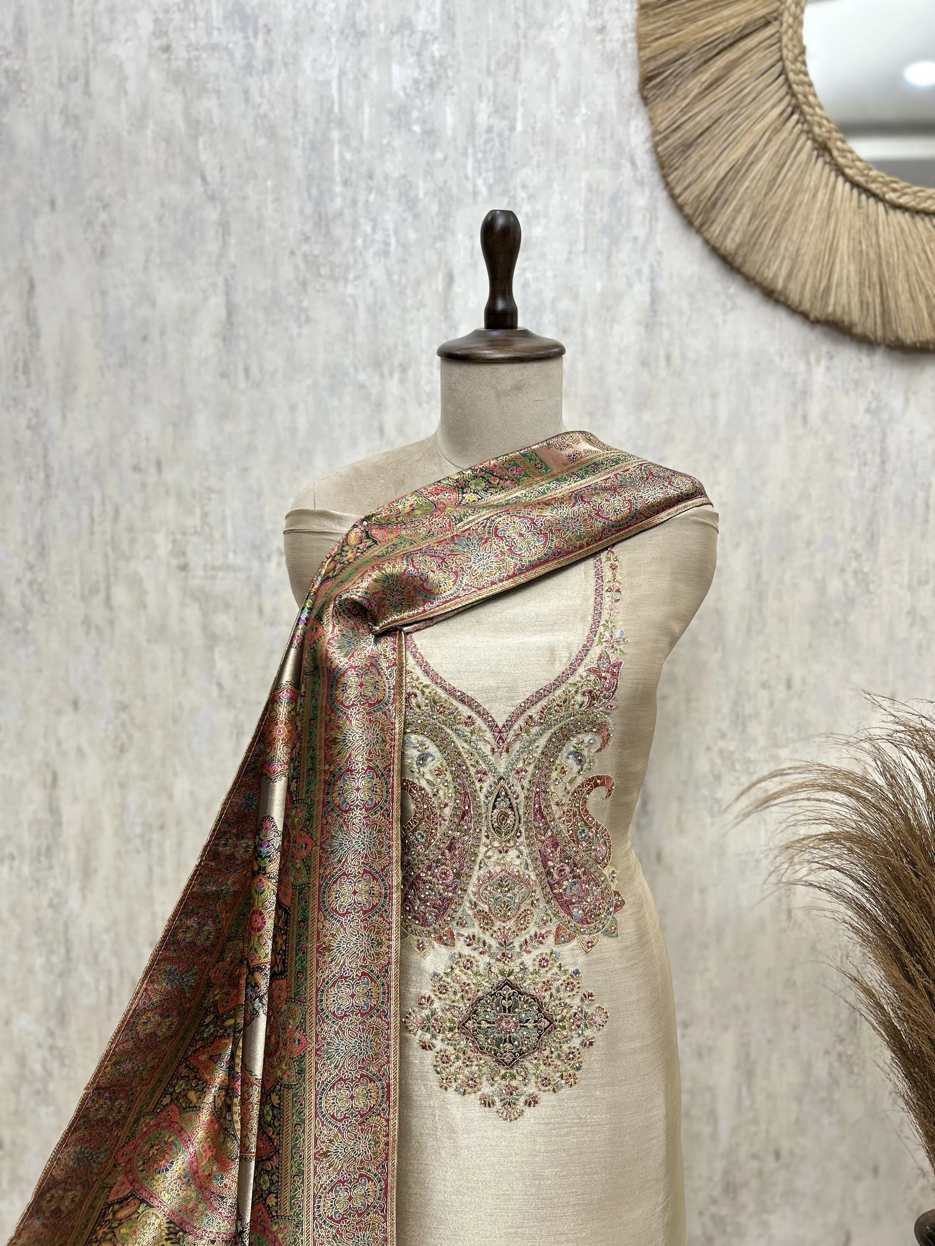 Art of Regal Drape Giraffe Tissue Unstitched Suits