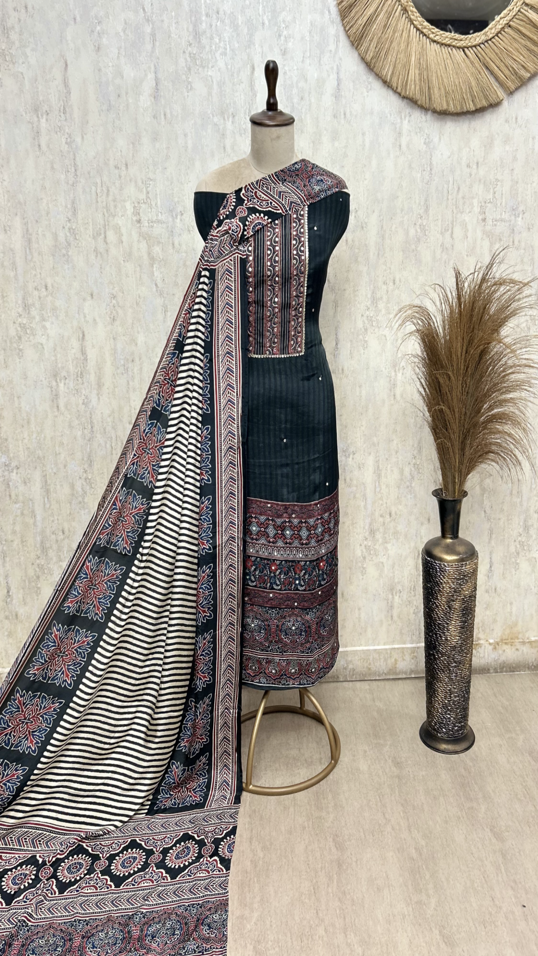 The Geometry of Grace Crepe Unstitched Suits