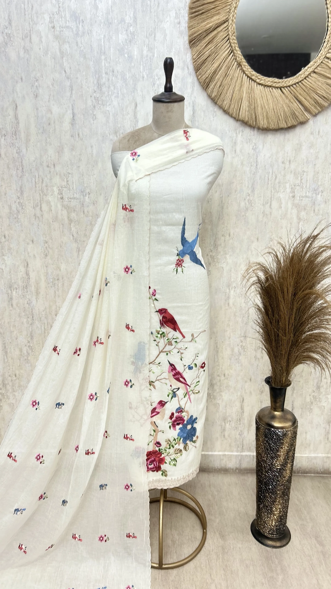 Graceful Mul Unsitched Suit with Bird Motif