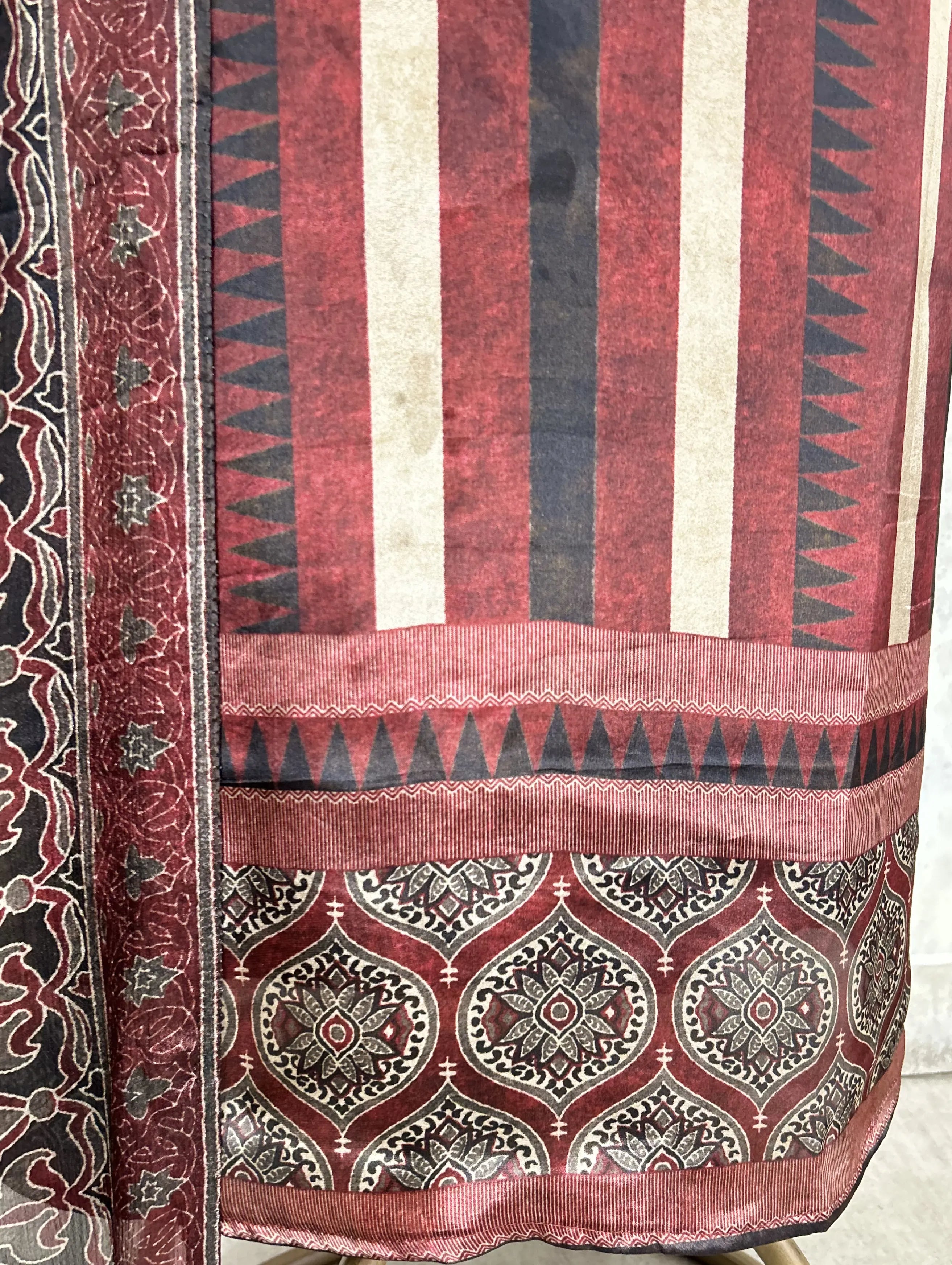 Grandeur of Pattern Crepe Unstitched Suits