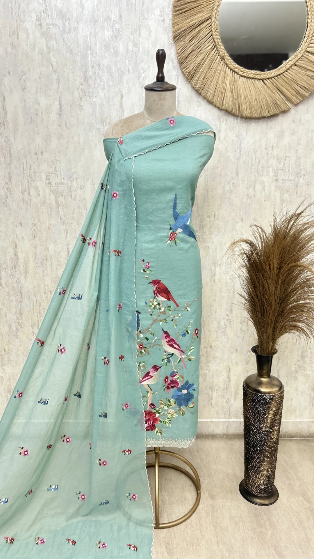 Graceful Mul Unsitched Suit with Bird Motif