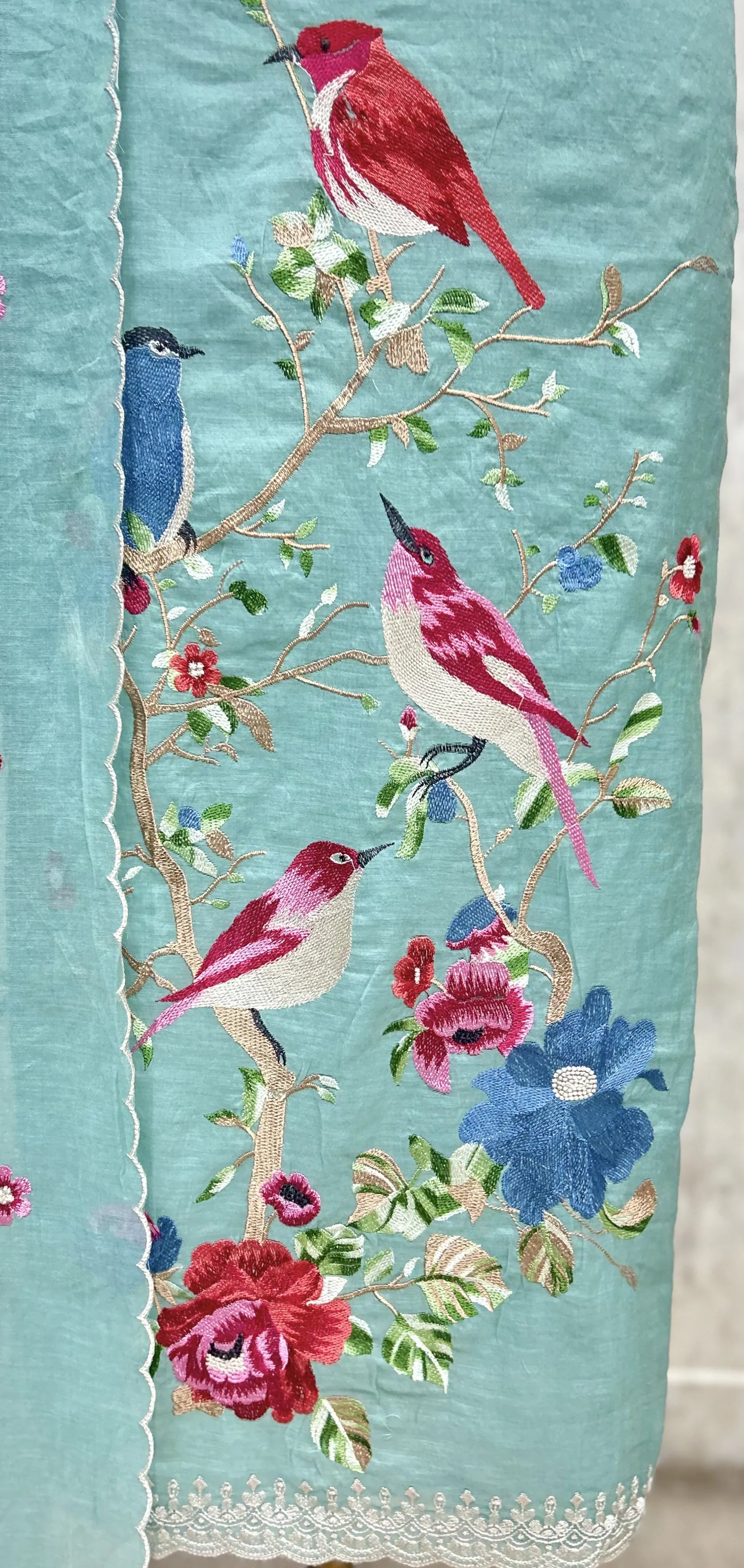 Graceful Mul Unsitched Suit with Bird Motif