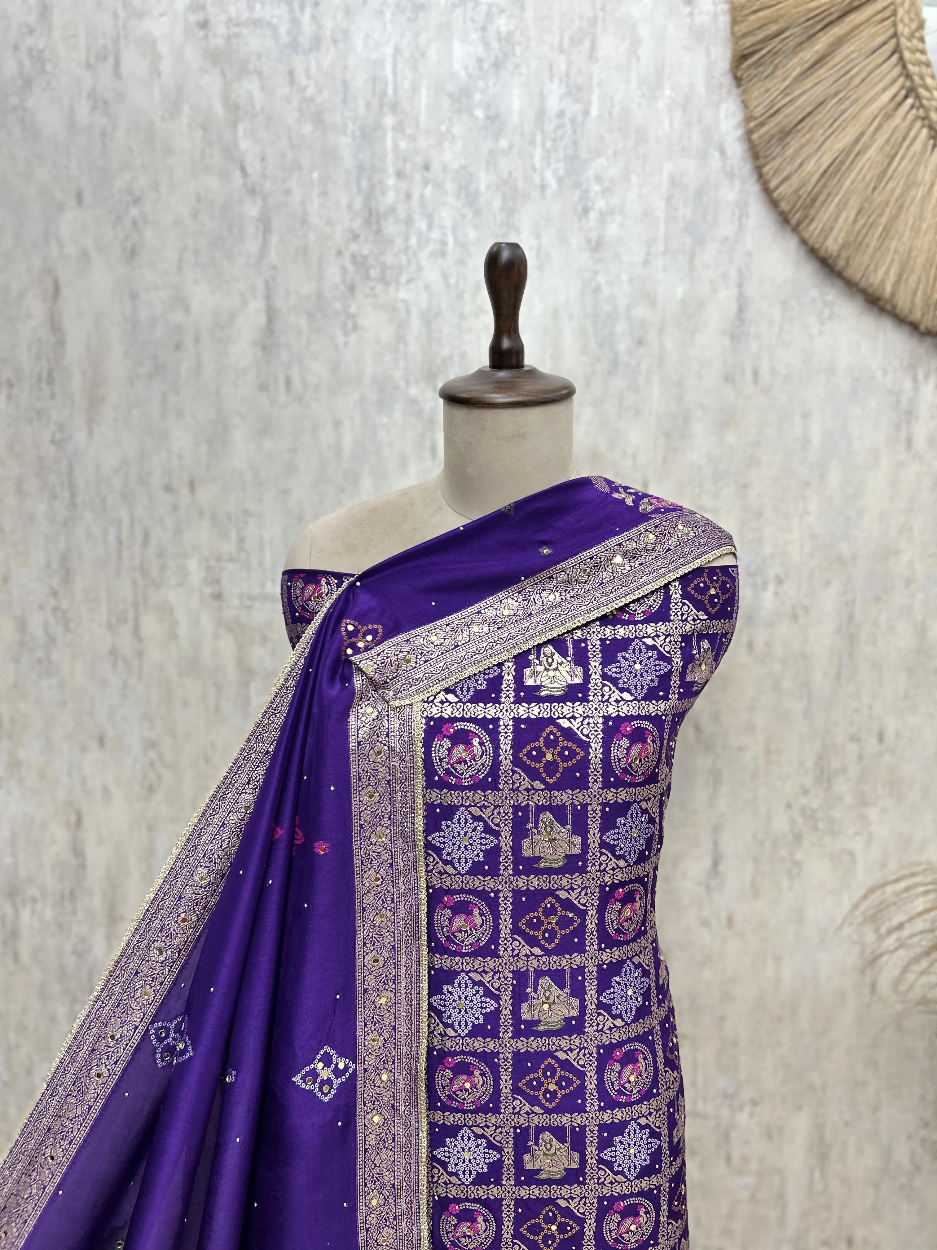 Heirloom Weaves Dola Silk  Unsticthed Suits