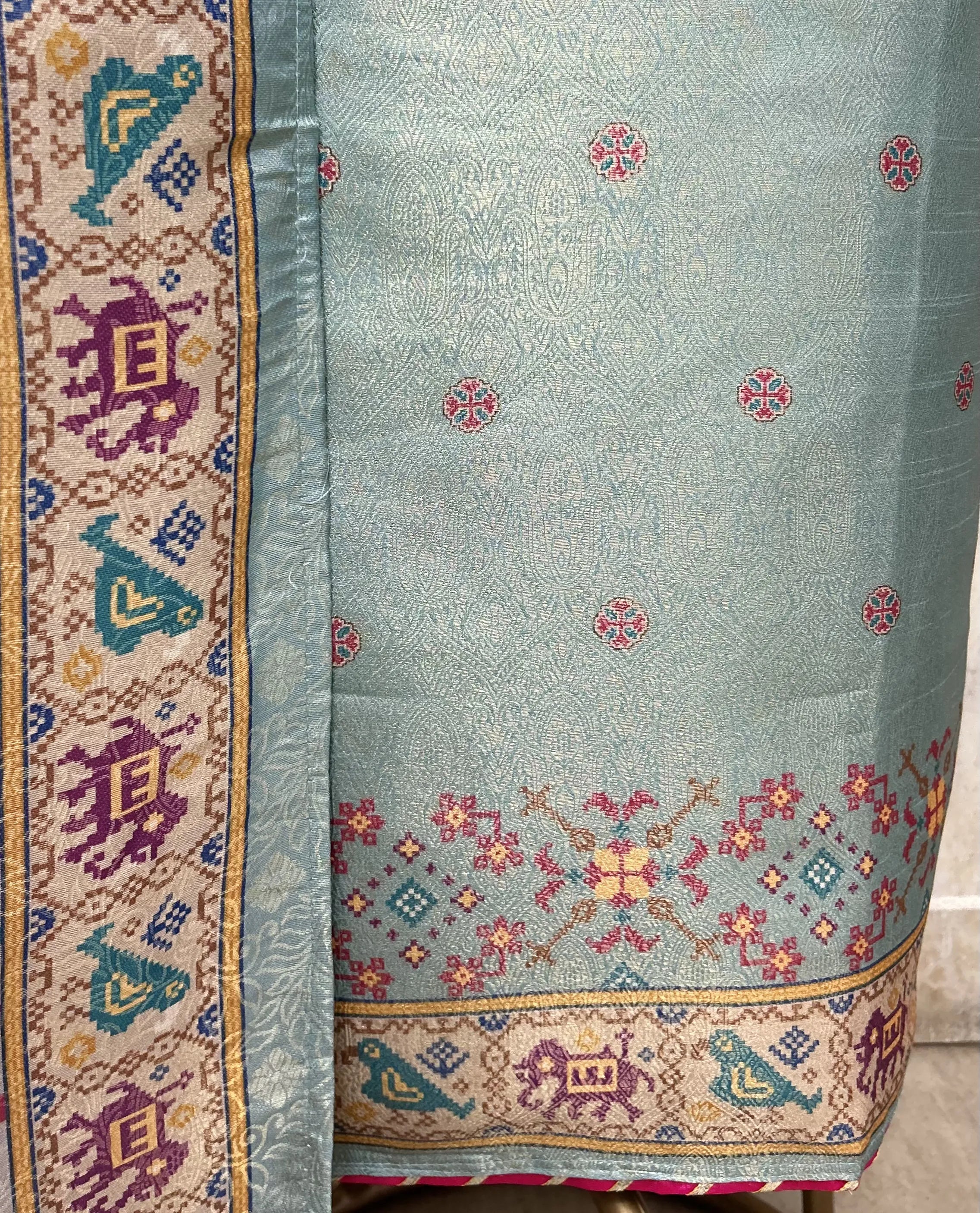 Giraffe Tissue Unstitched Suits