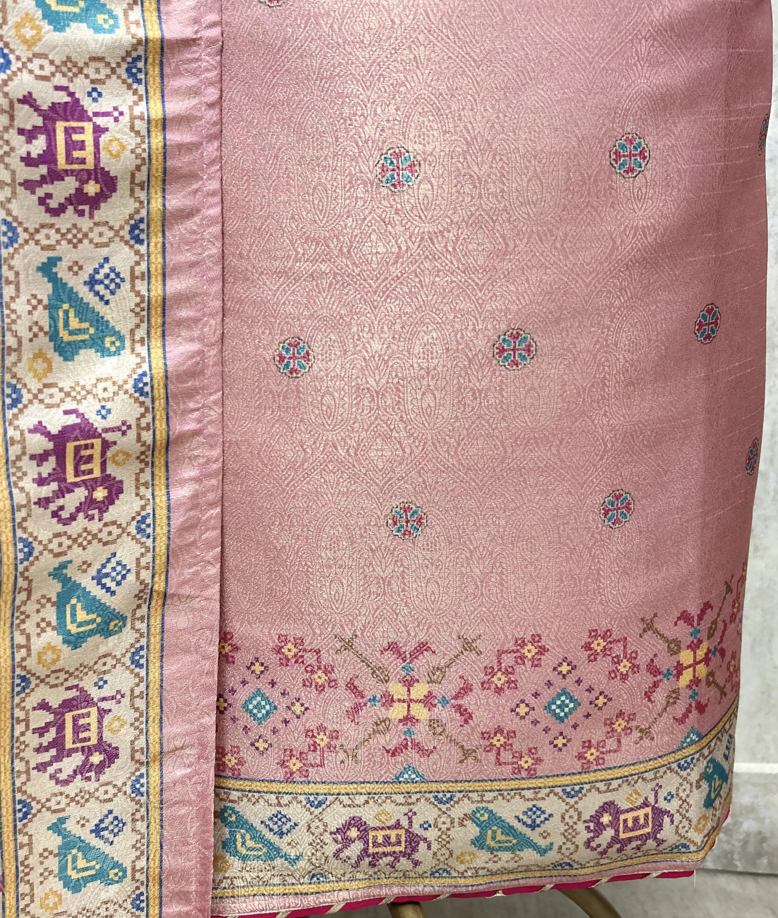 Giraffe Tissue Unstitched Suits