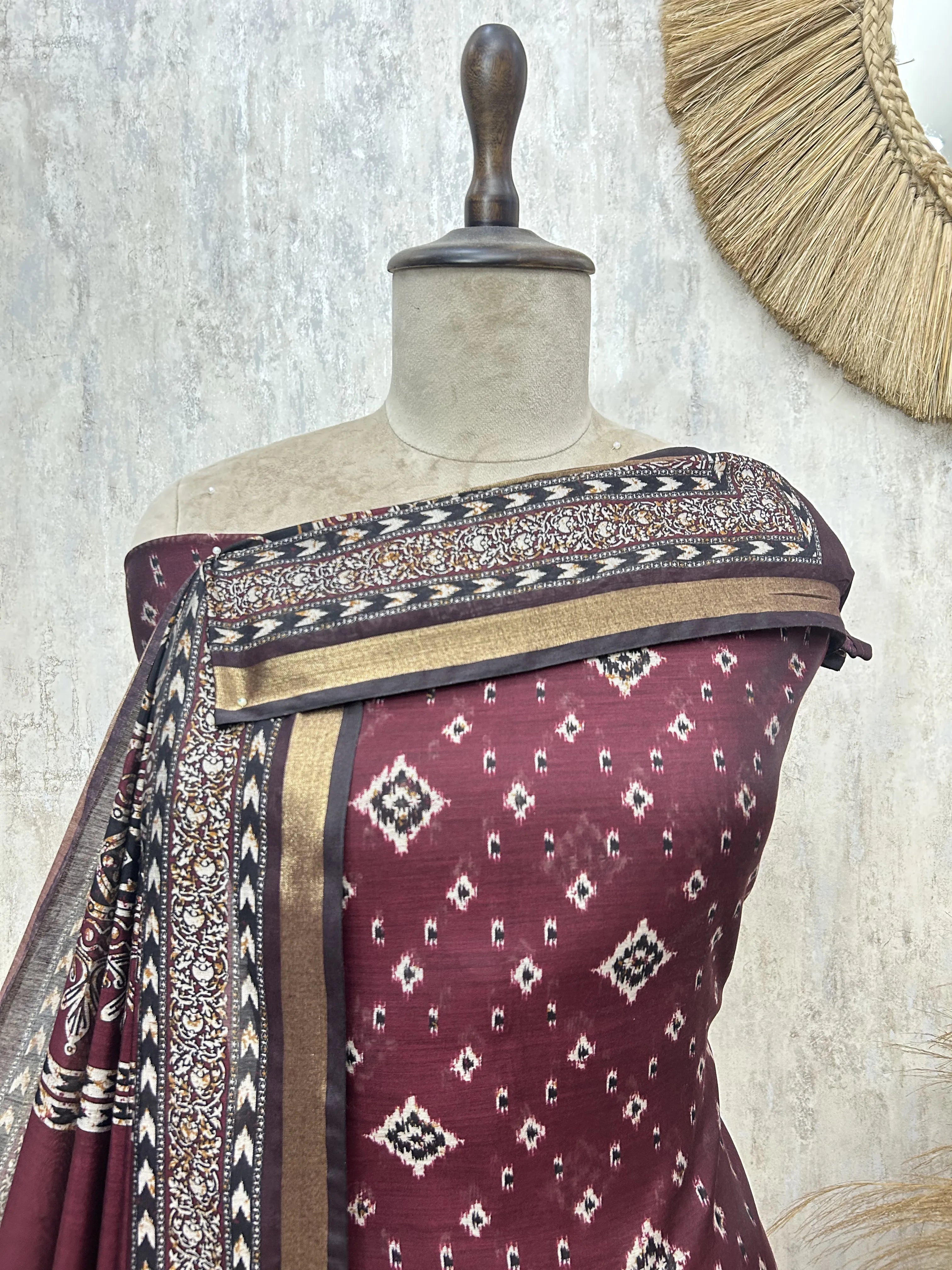Ikkat graceful Unstitched Suit