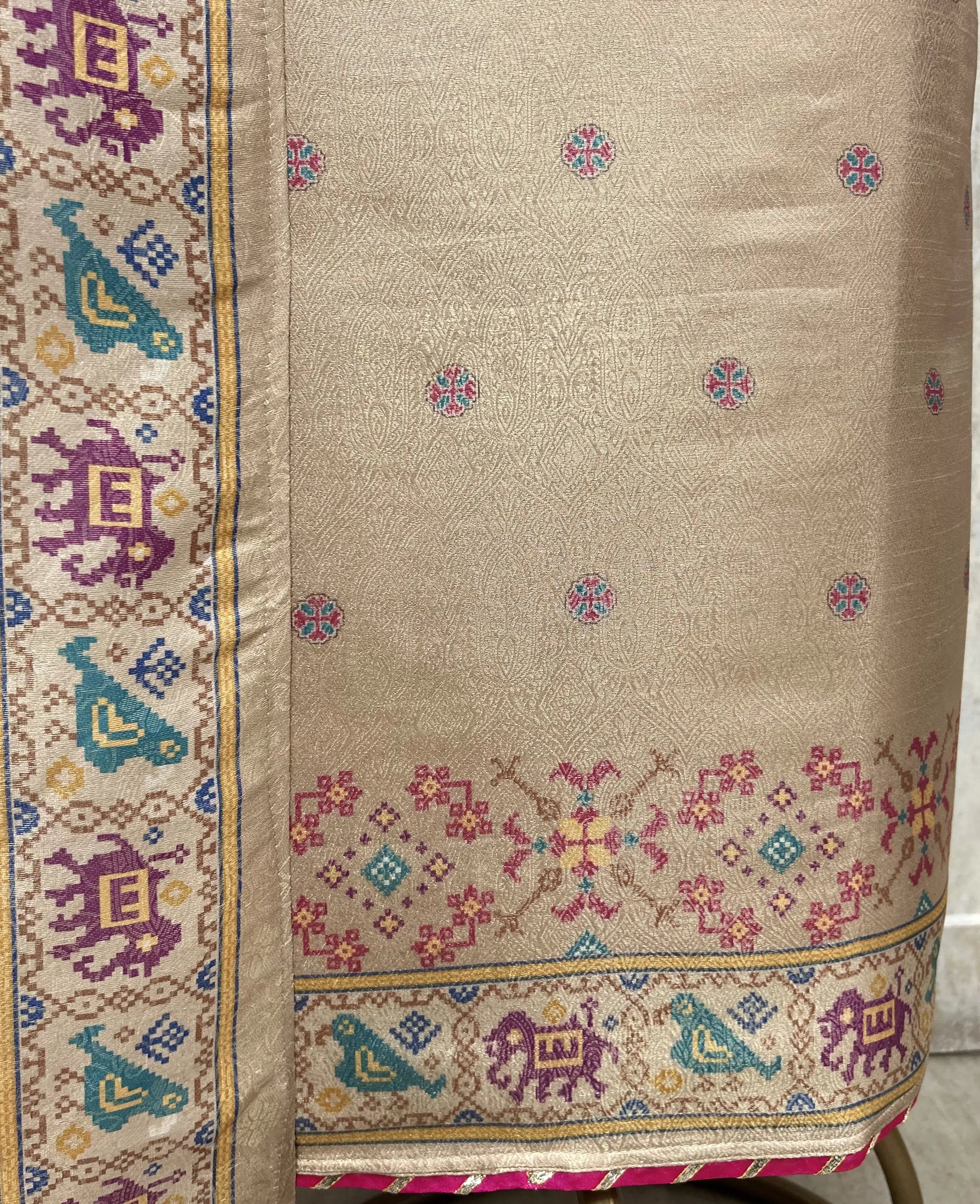 Giraffe Tissue Unstitched Suits