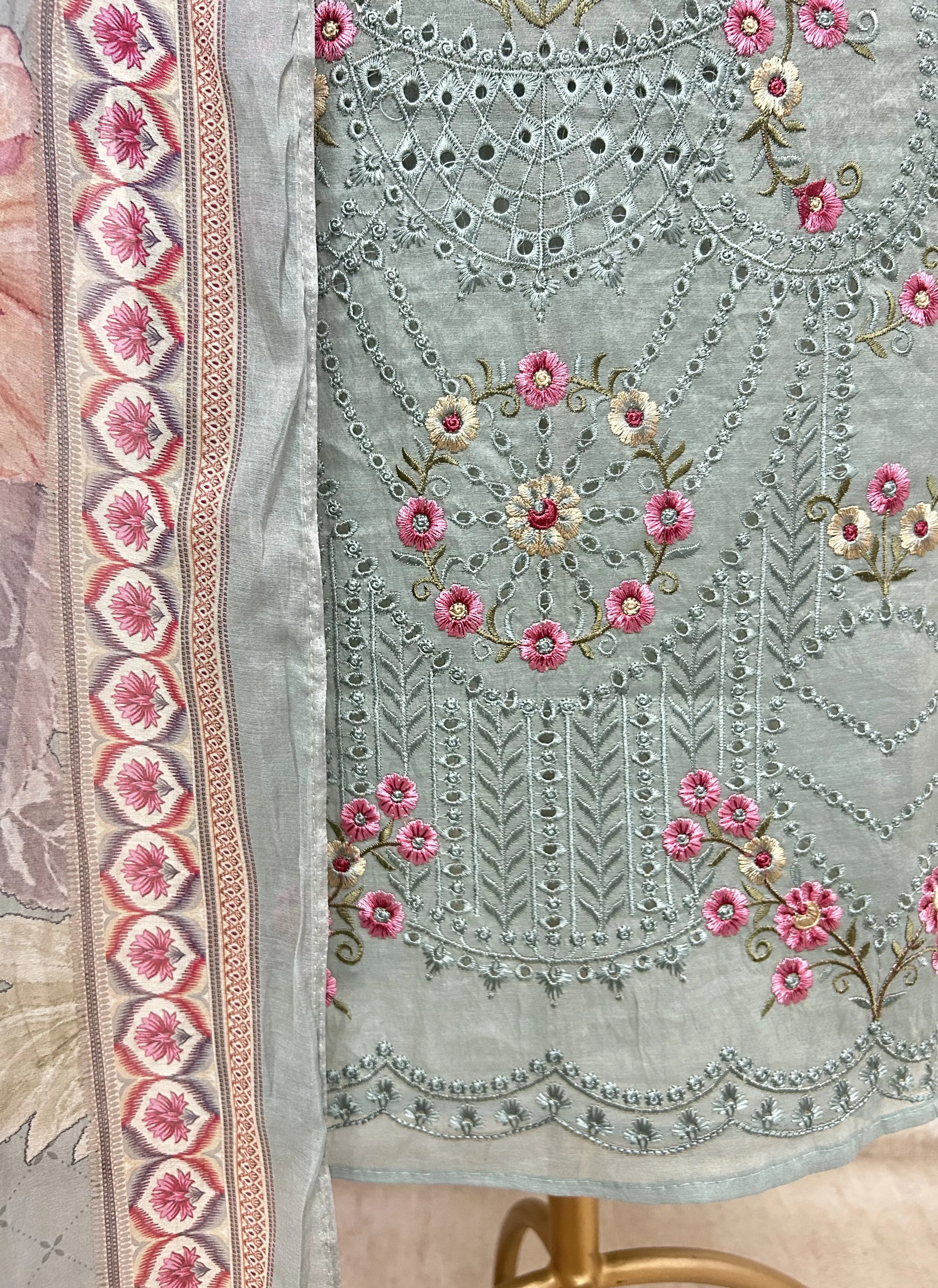 Floral embroidered mul unstitched suit