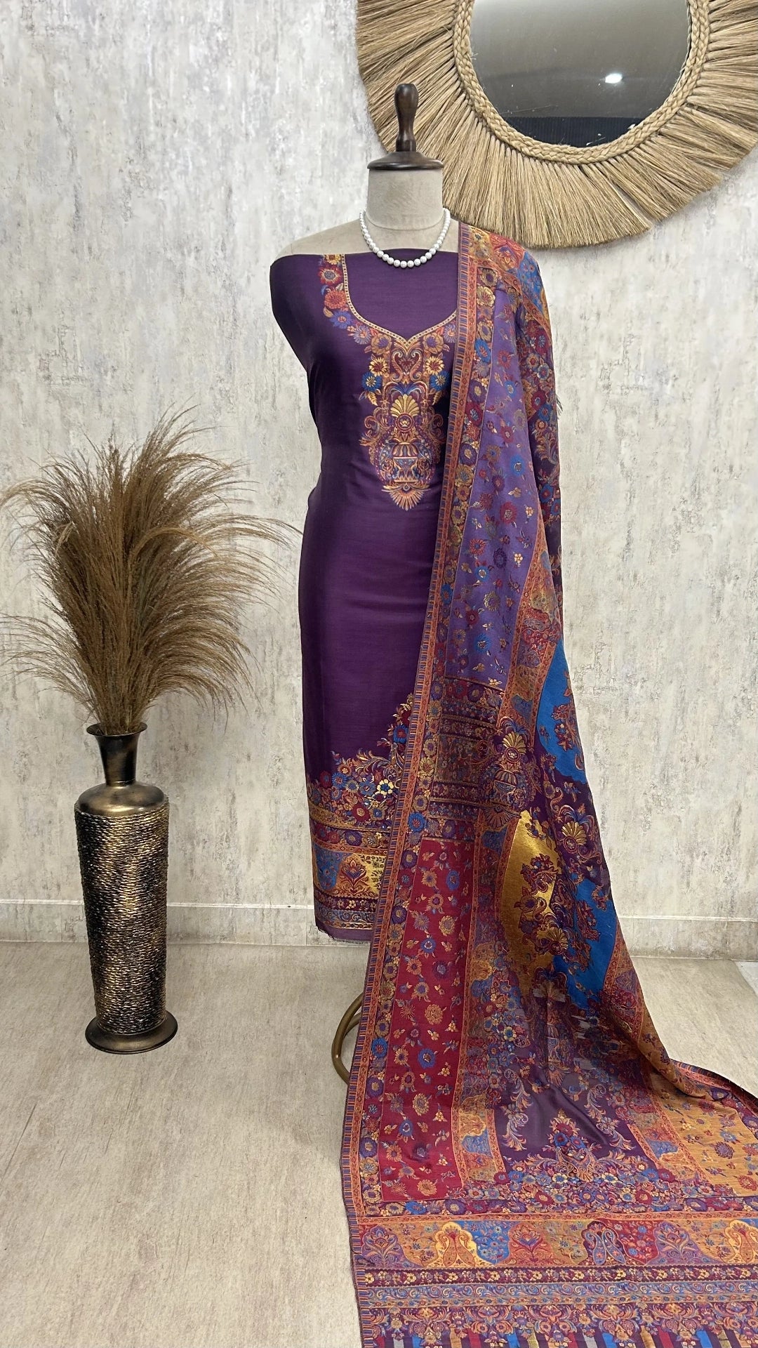 Kashmiri Kani Silk Unstitched Suit