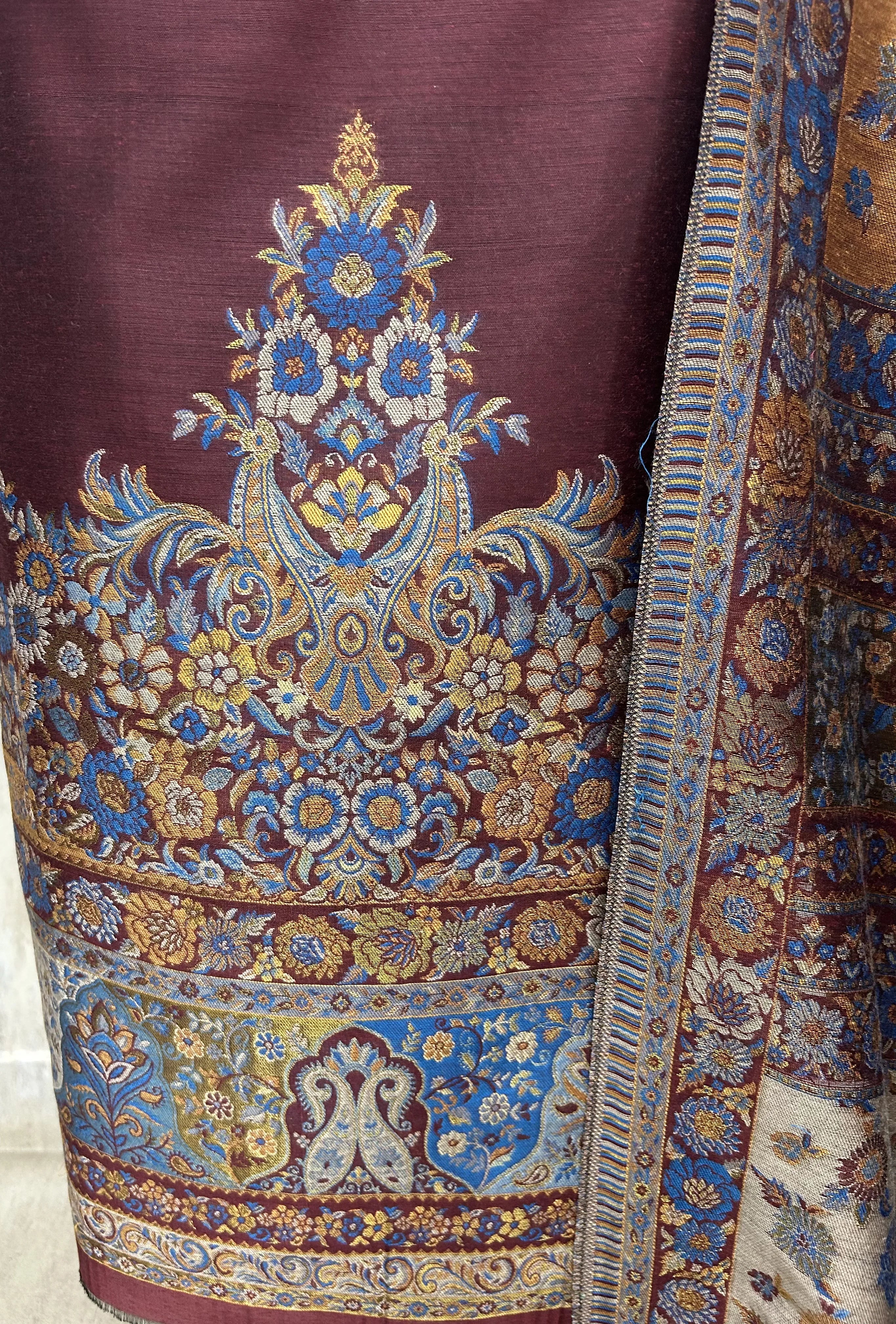 Kashmiri Kani Silk Unstitched Suit