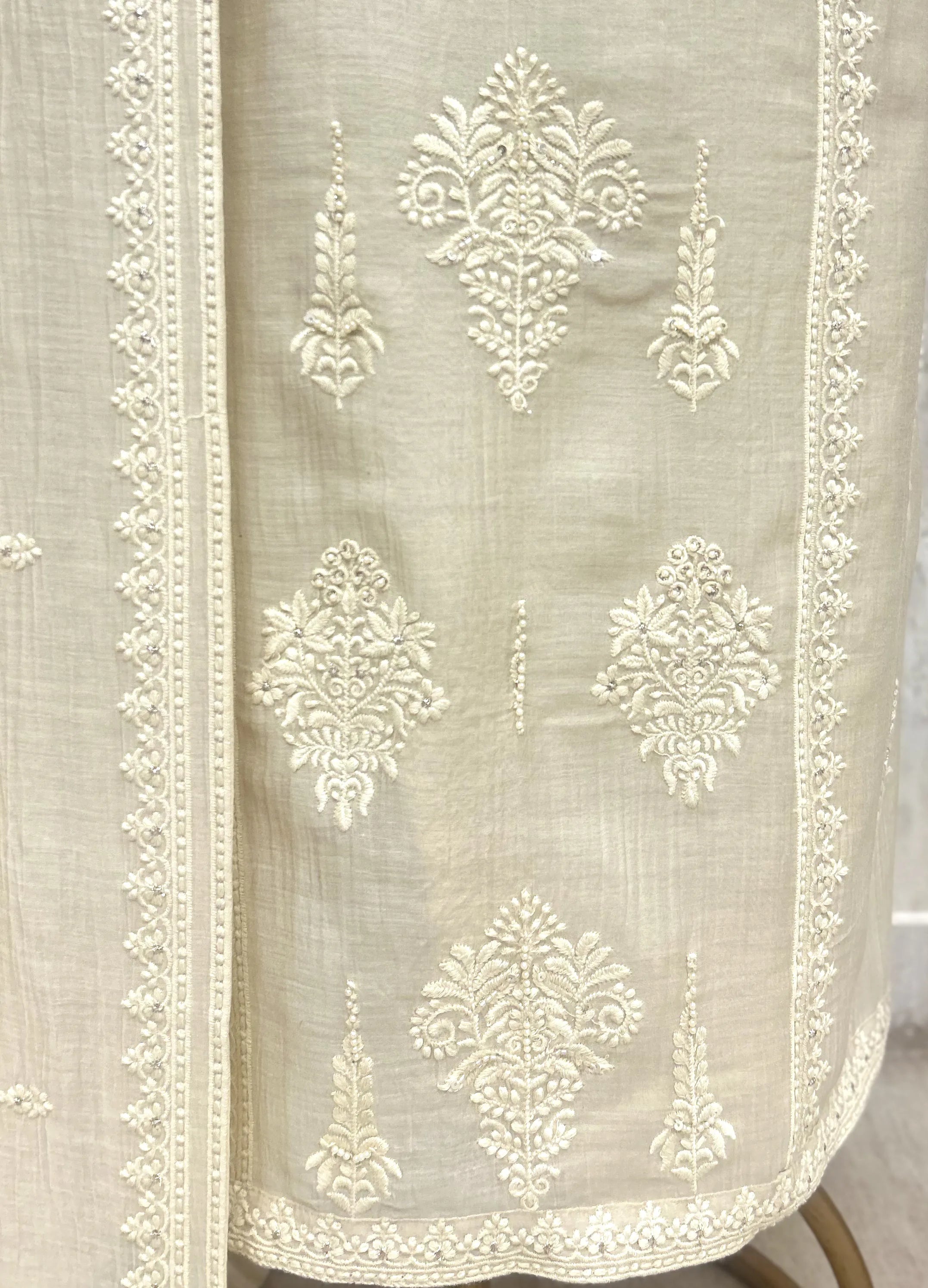 Floral Elegant Unstiched Suit
