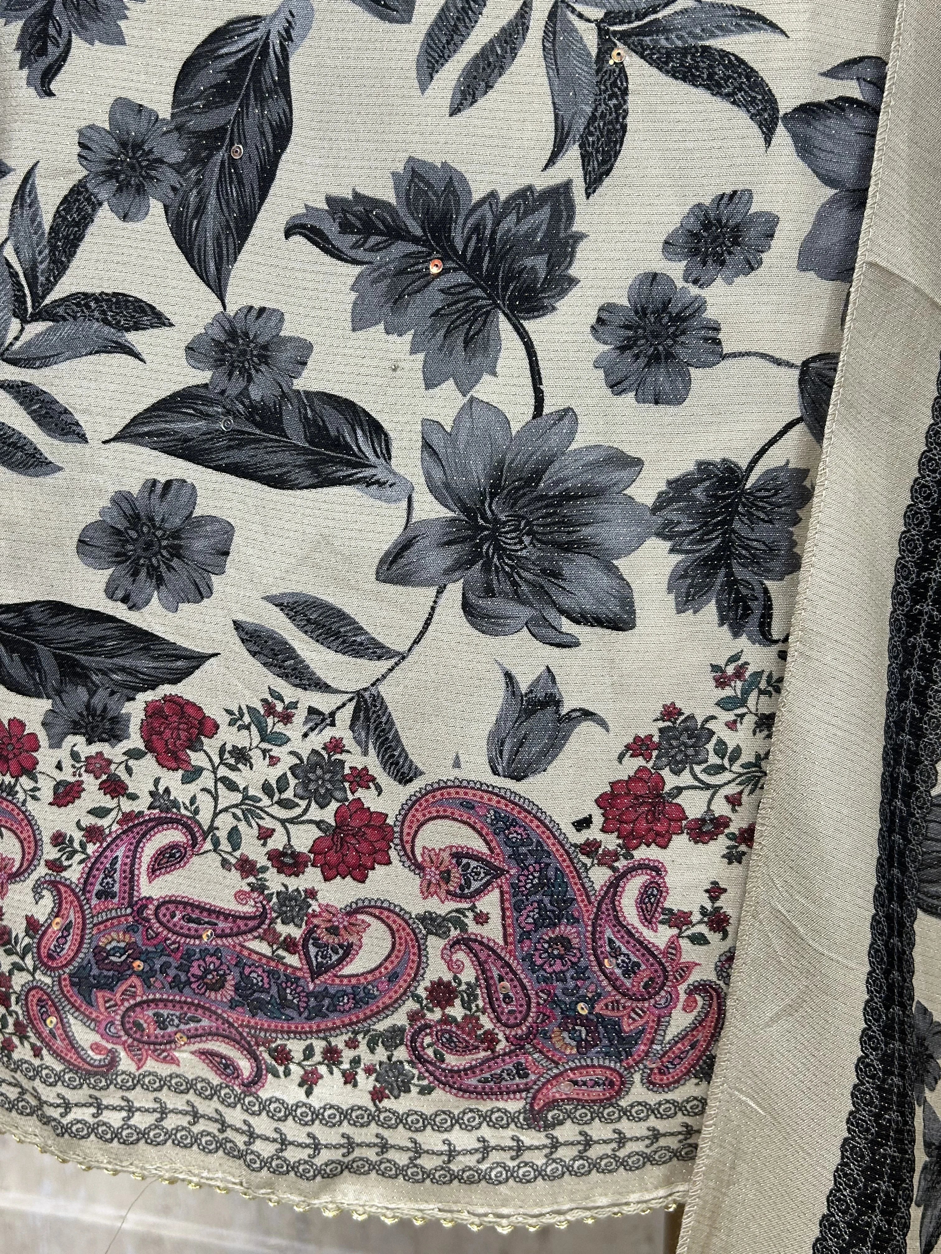 Muslin Unstitched Suit Set With Leaf Motifs Print