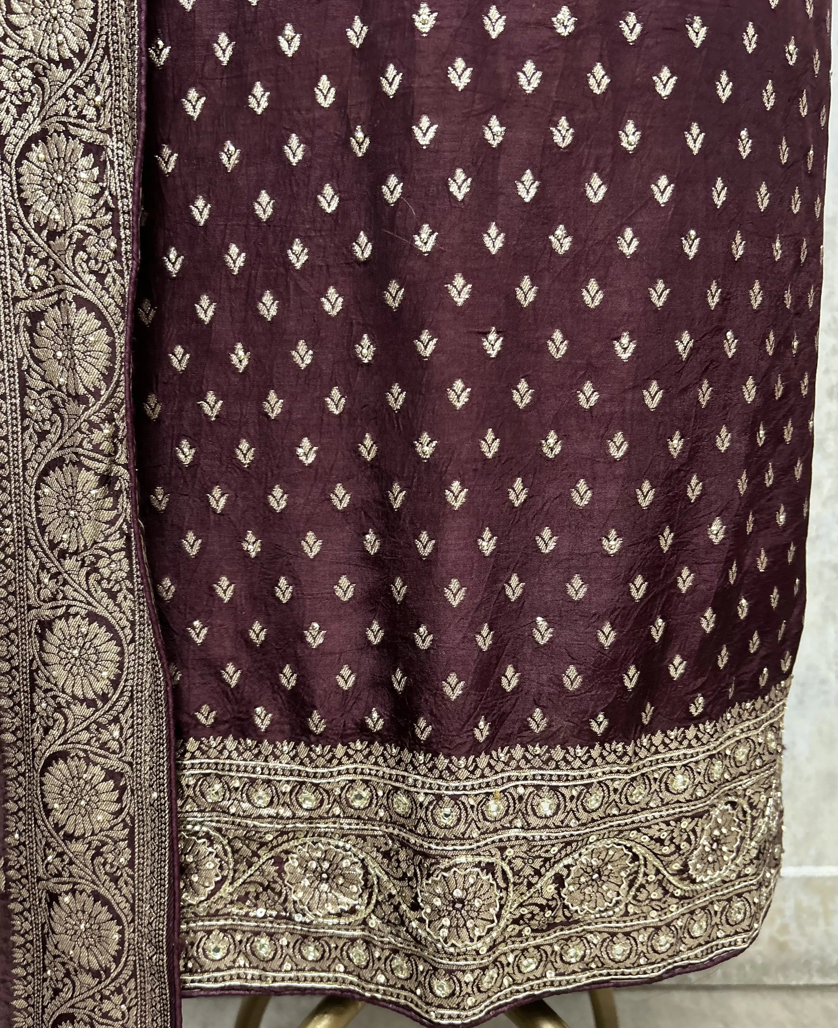 Alluring Dola Silk Unstitched Suits