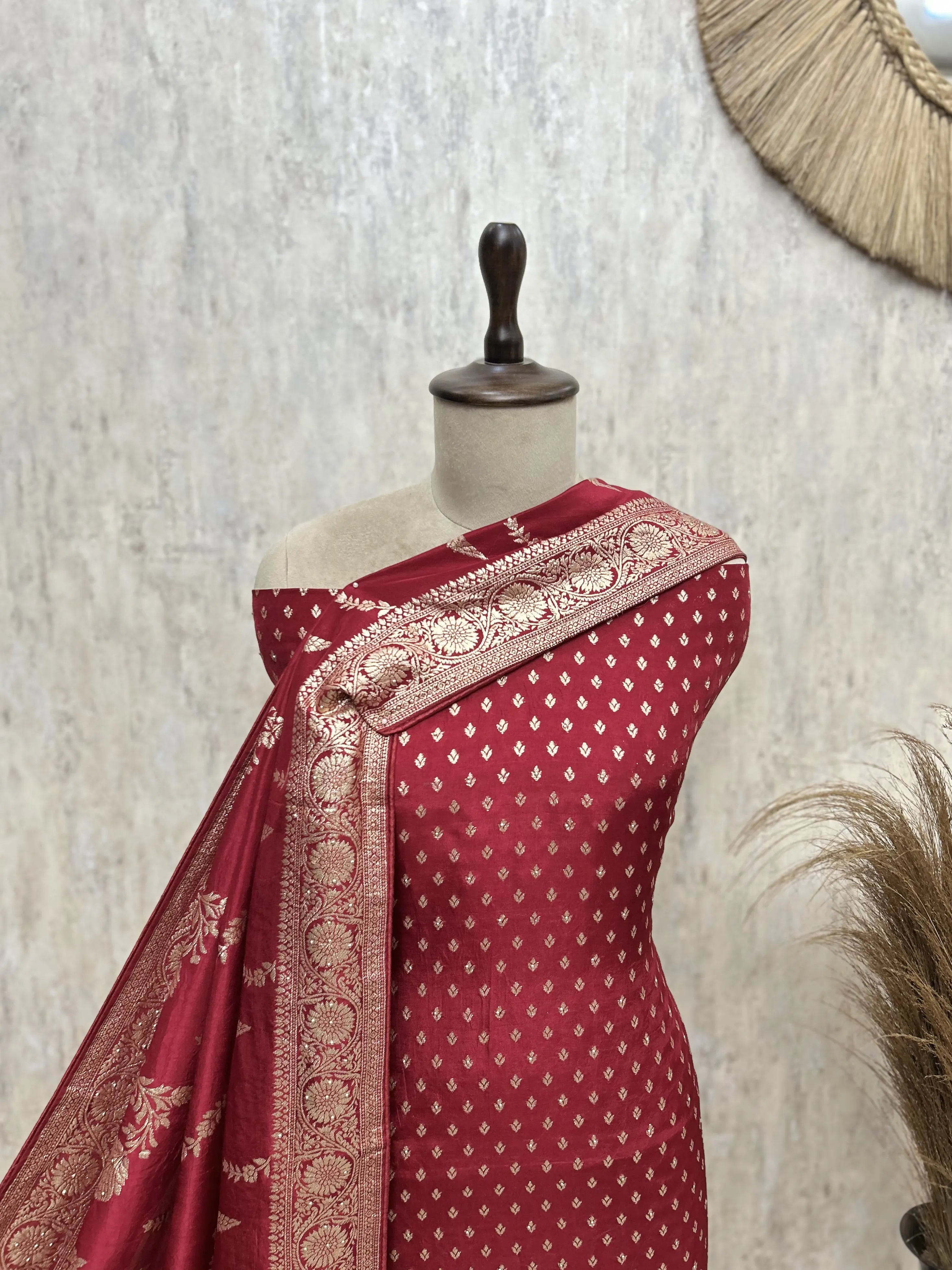 Alluring Dola Silk Unstitched Suits