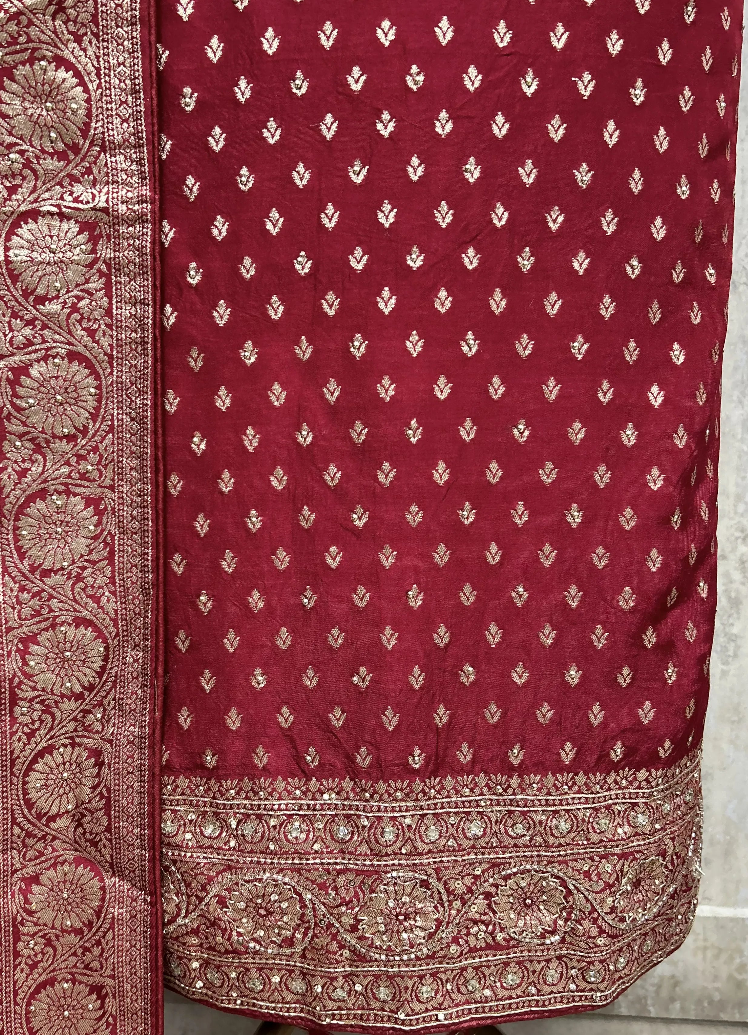 Alluring Dola Silk Unstitched Suits