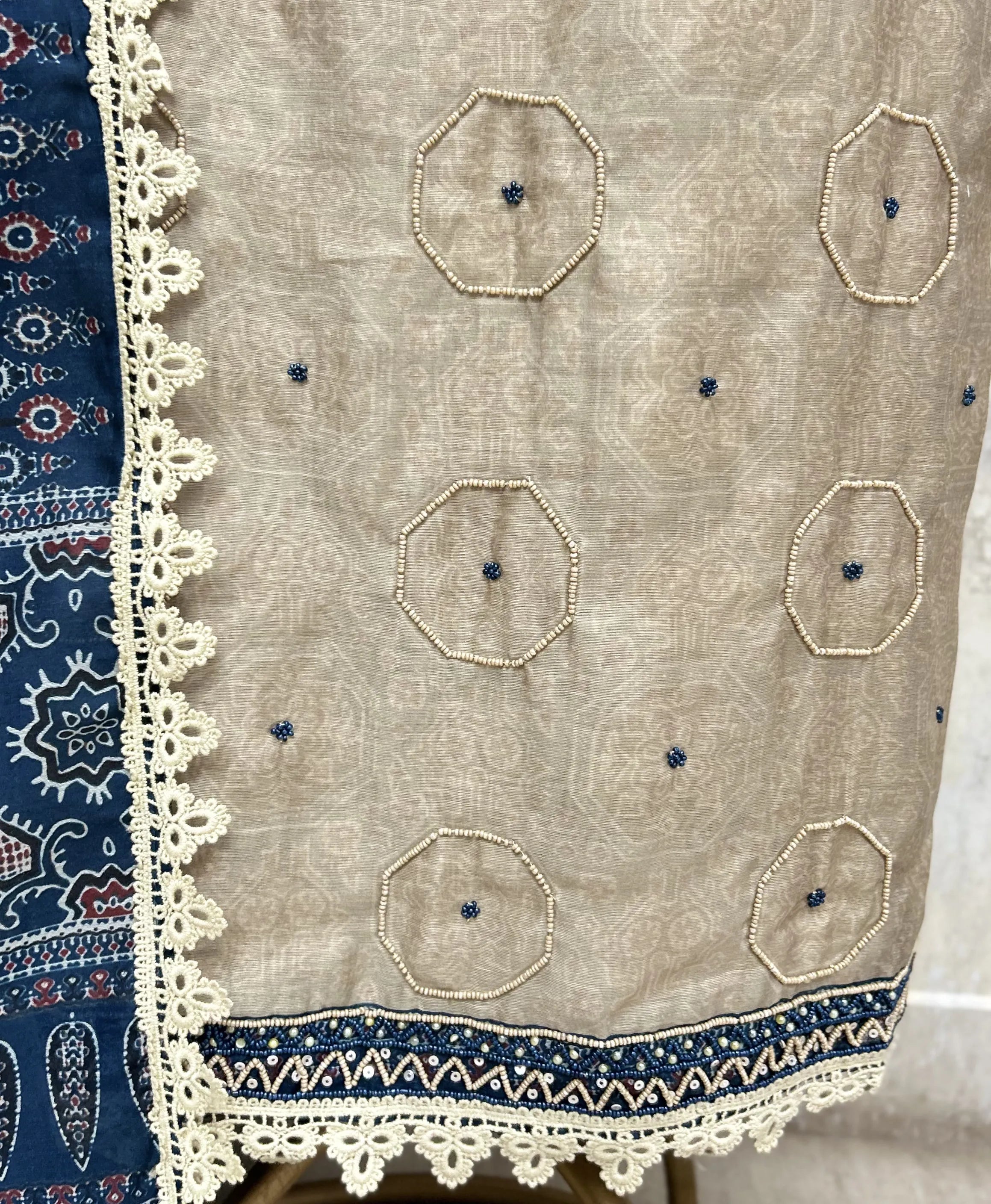 Handcrafted  Embroidered Jamdani Linen Unstitched Suits