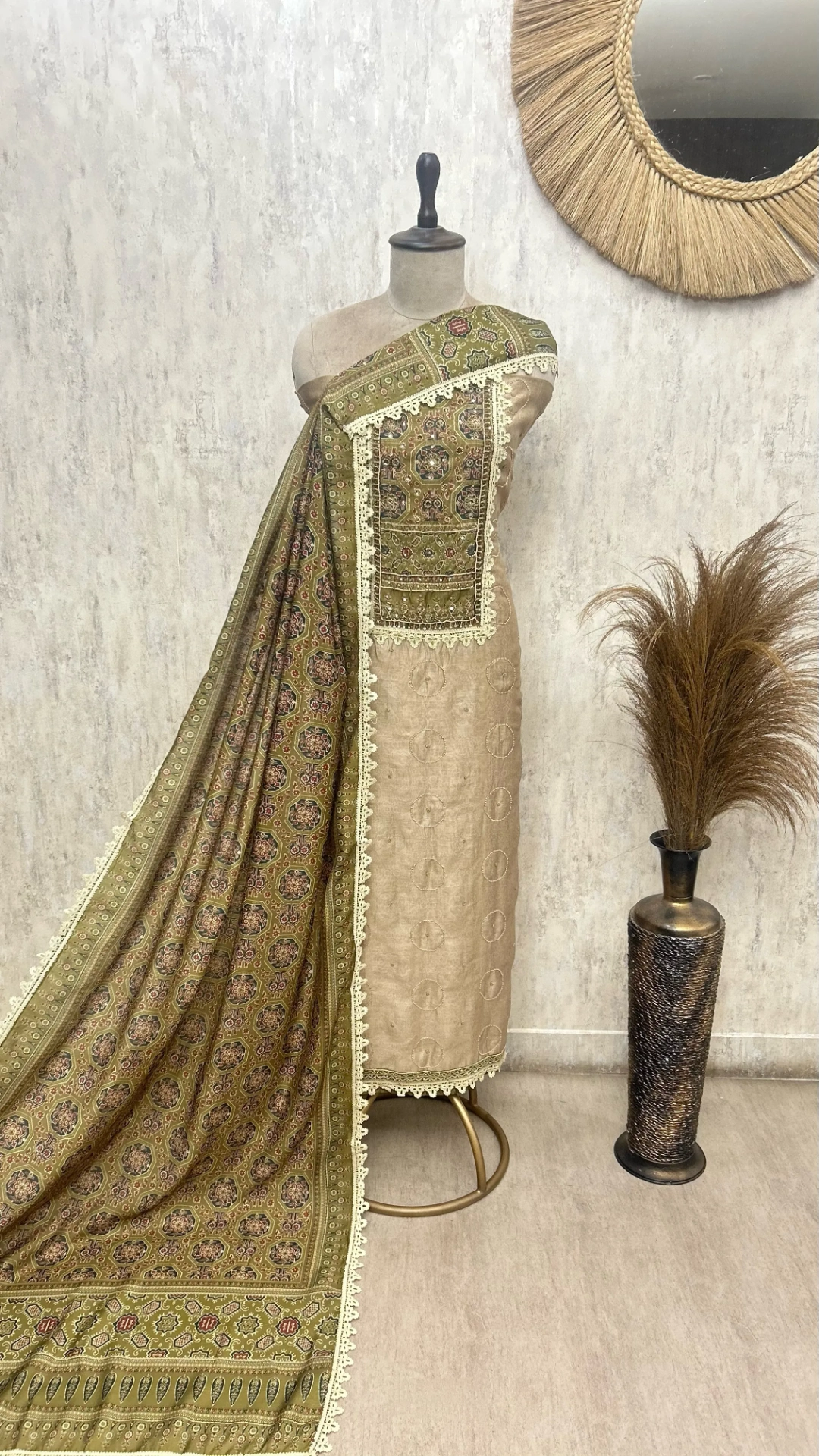 Handcrafted  Embroidered Jamdani Linen Unstitched Suits