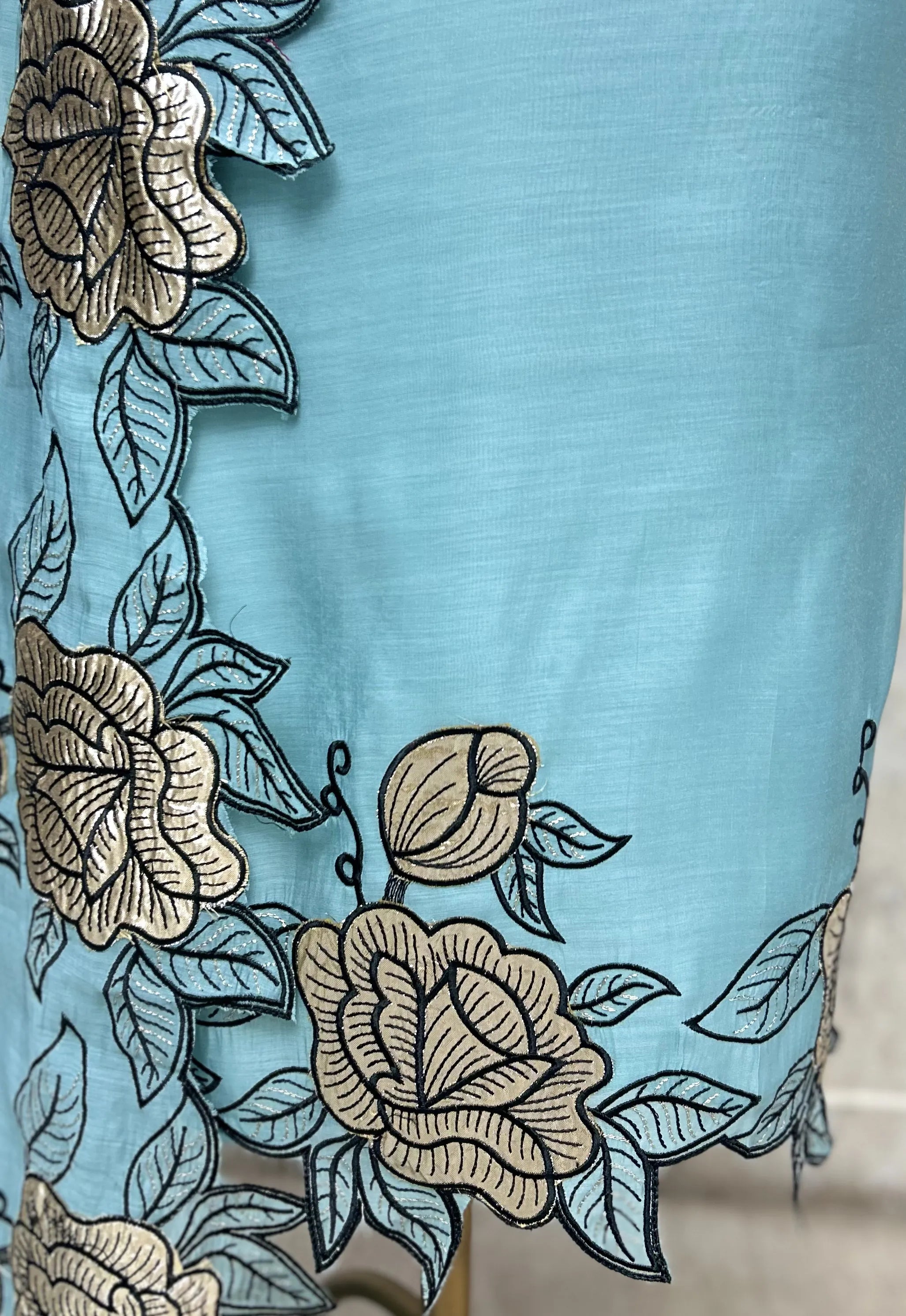 The Golden Rose Cutwork Mul Chanderi Unstitched Suits
