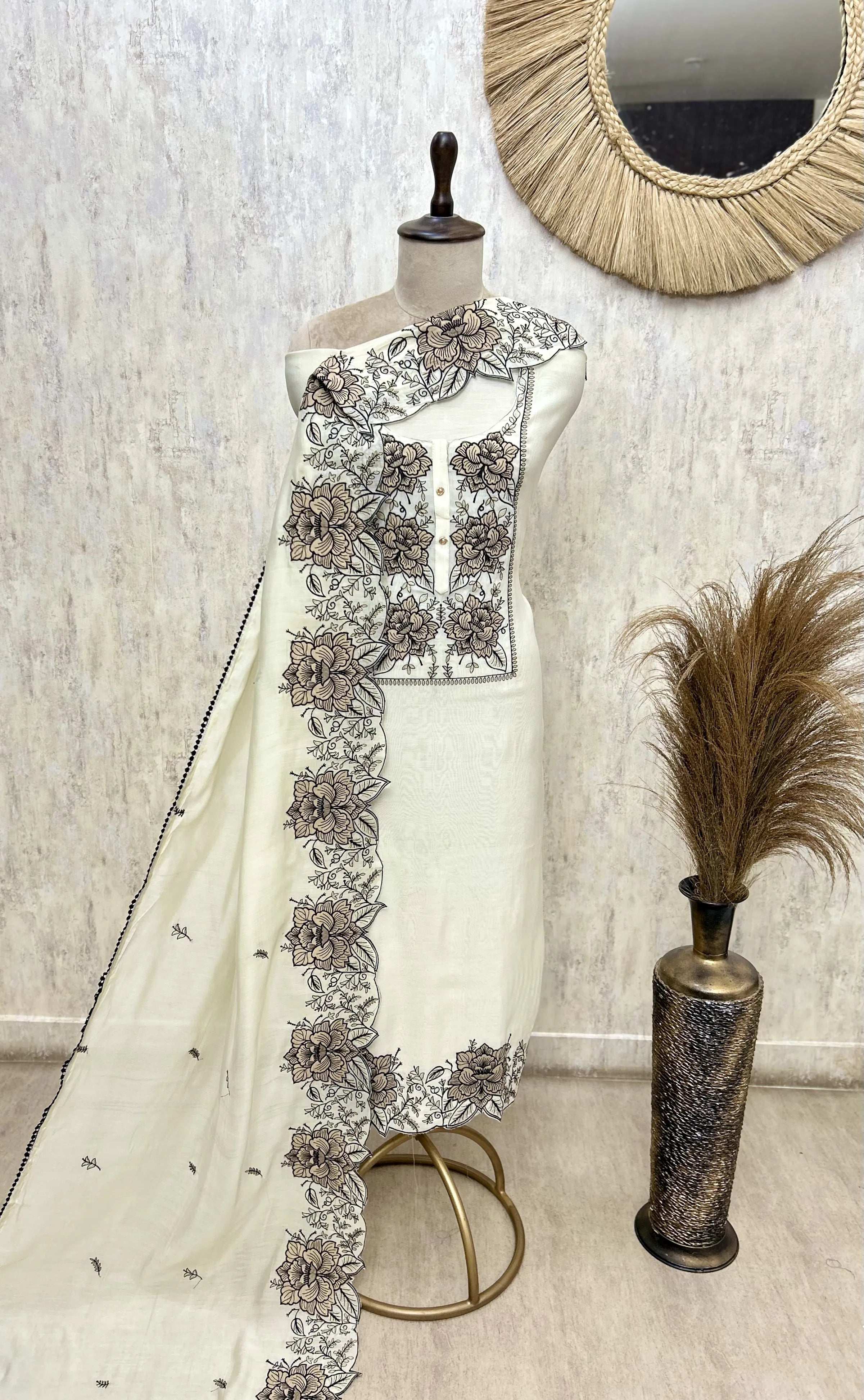 The Golden Rose Cutwork Mul Chanderi Unstitched Suits
