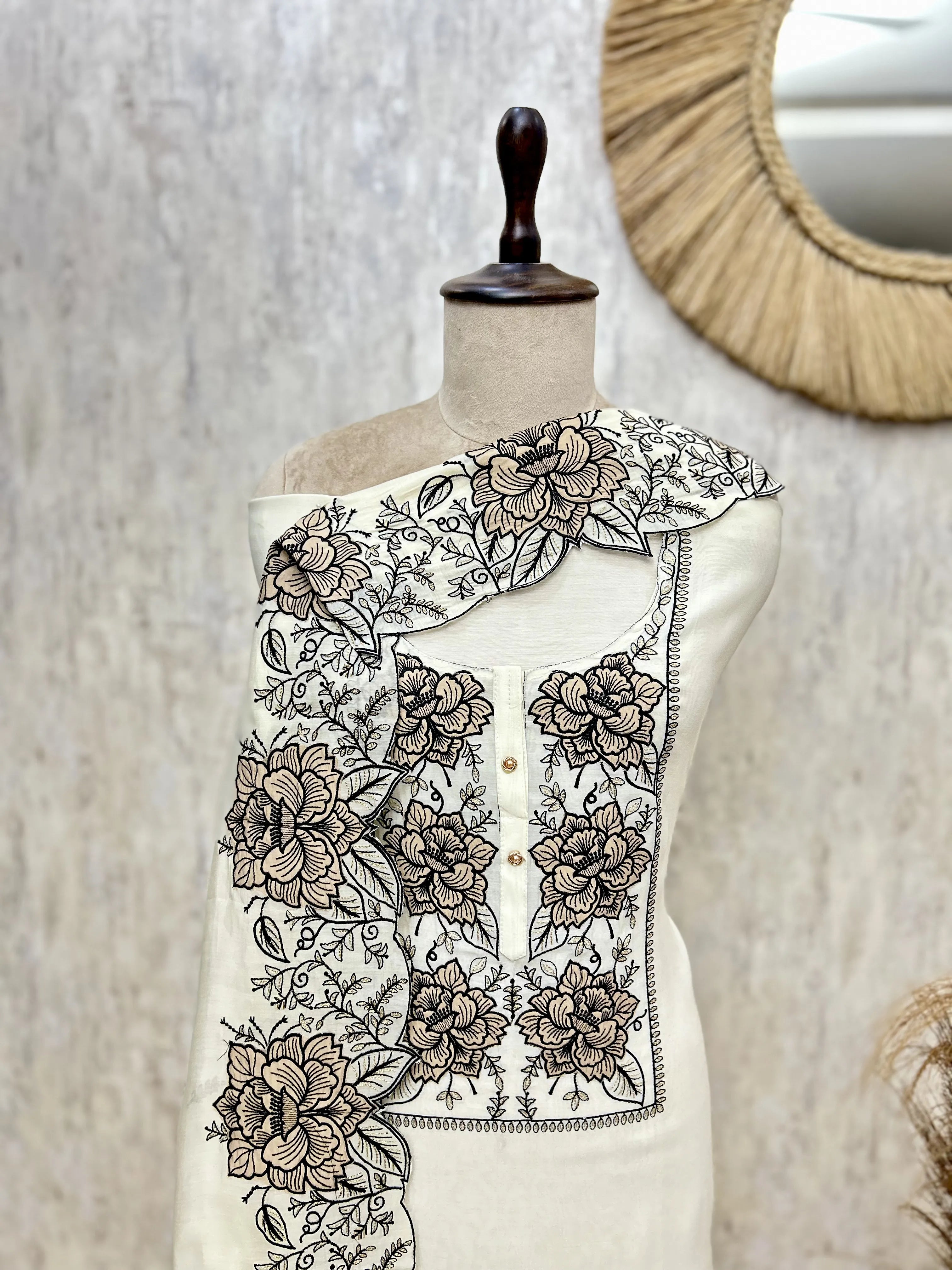 The Golden Rose Cutwork Mul Chanderi Unstitched Suits