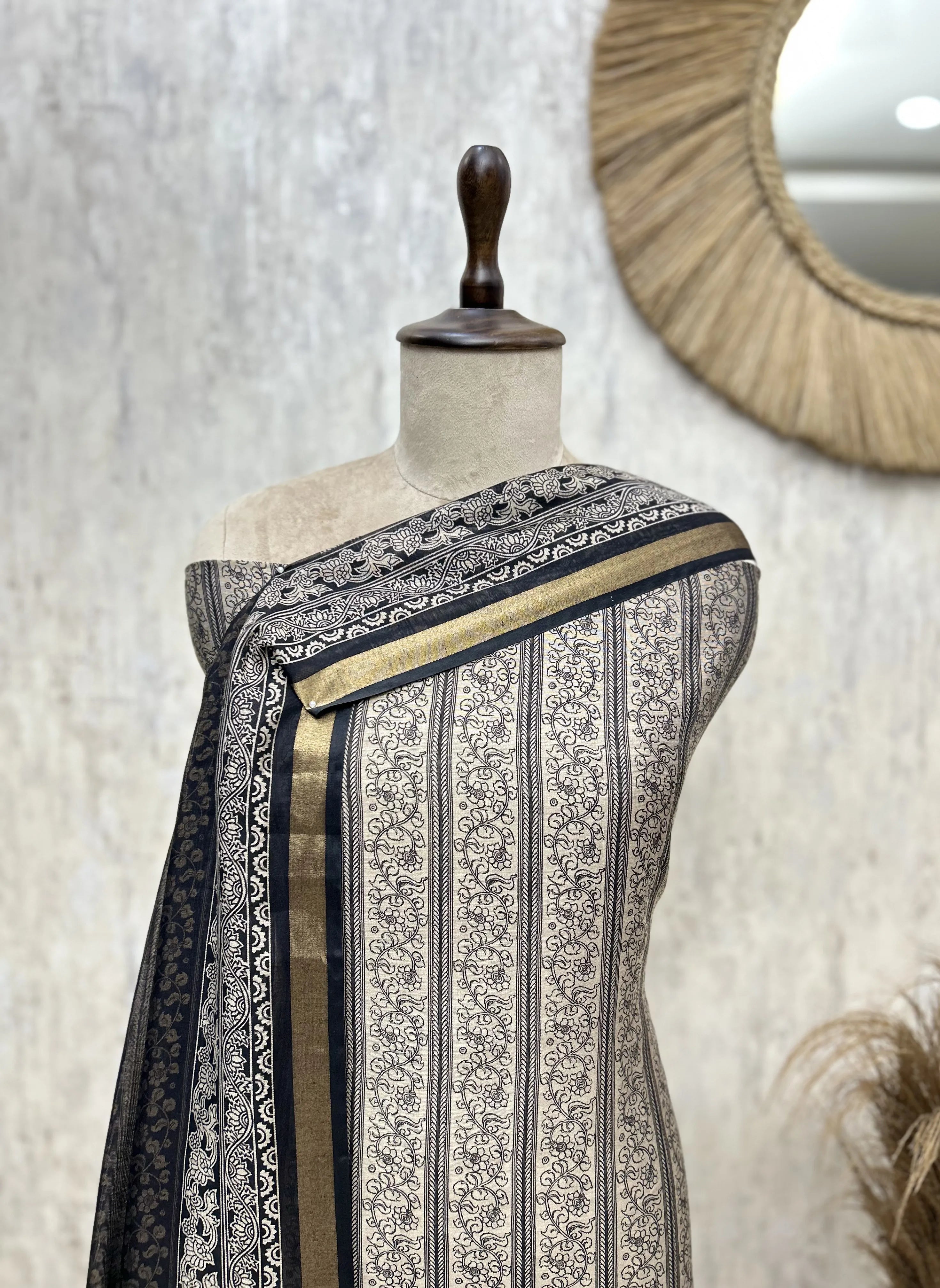 The Zari Stripe Kalamkari Panel Maheshwari Unstitched Suit