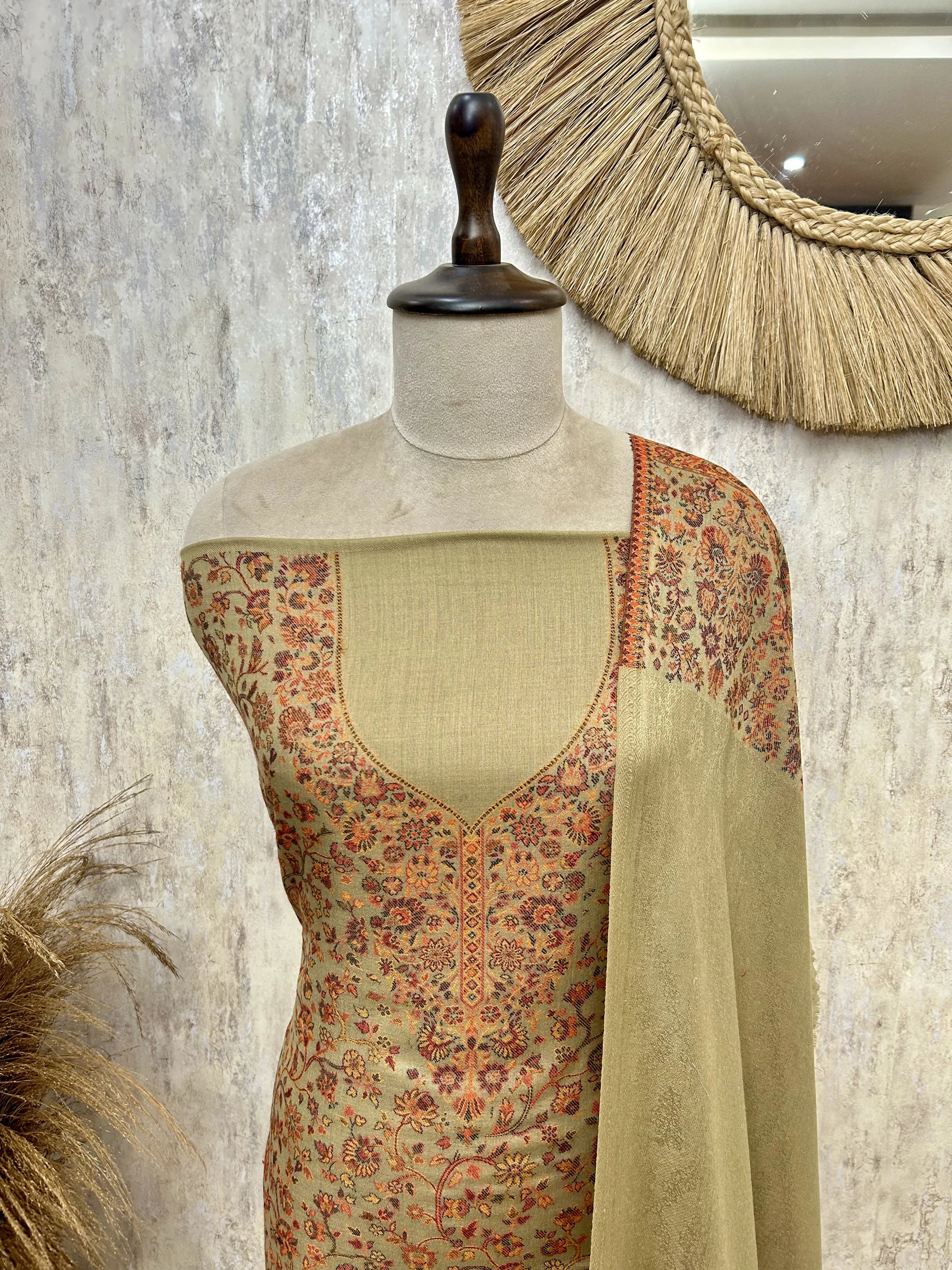Kashmiri Pashmina Unstitched Suit