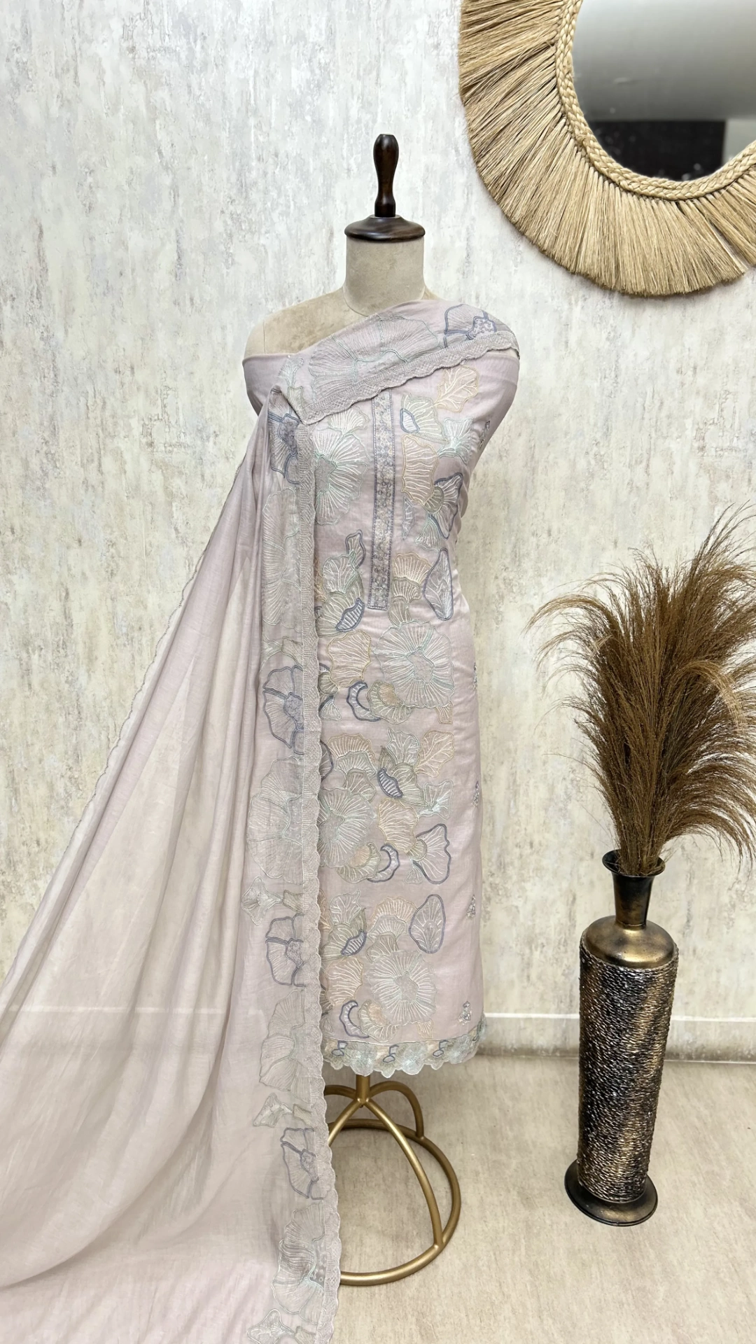 Scallop Edge Floral Mul Chanderi Unstitched Suits