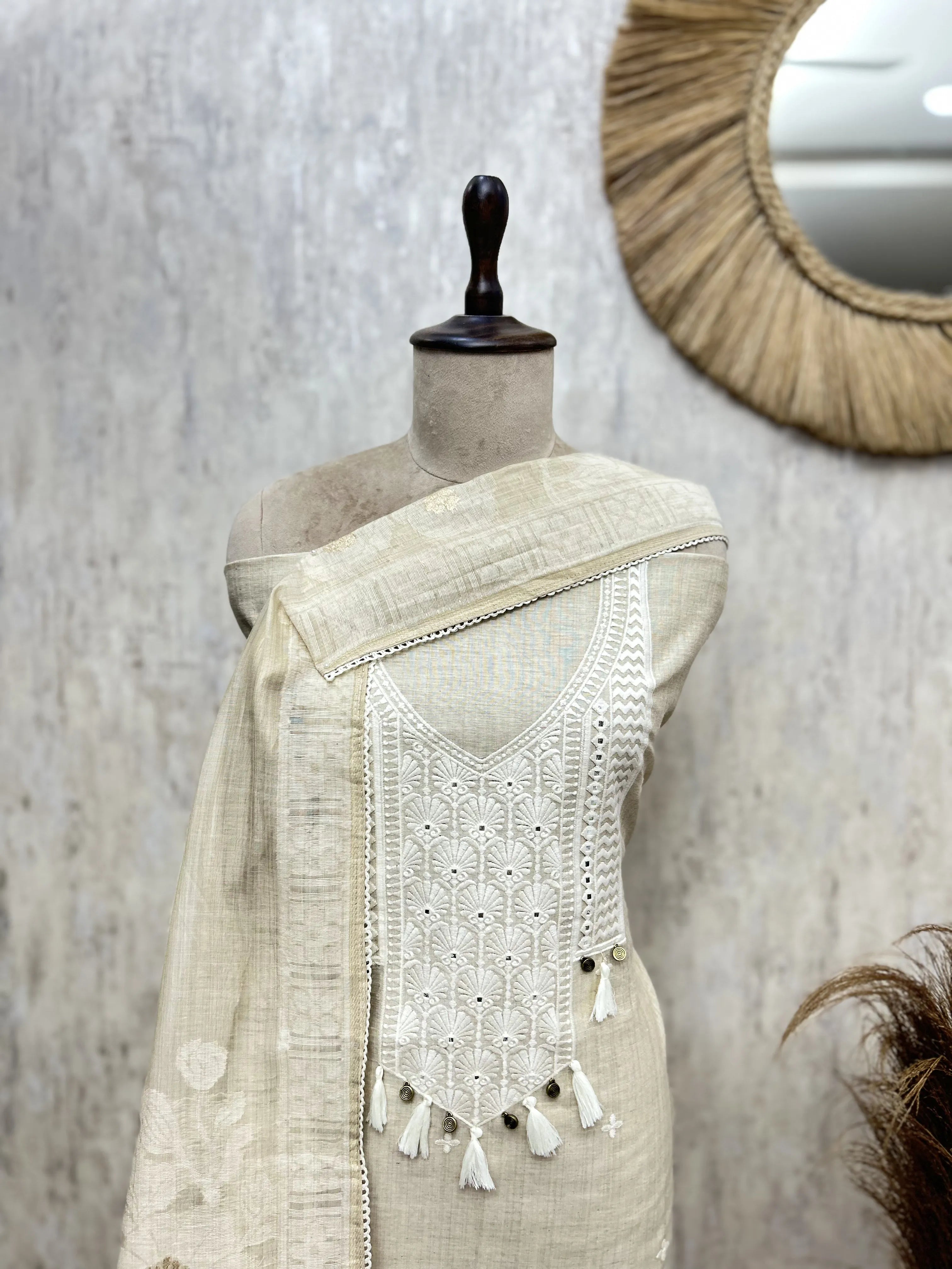 The Tassel Yoke Jamdani Linen Unstitched Suits