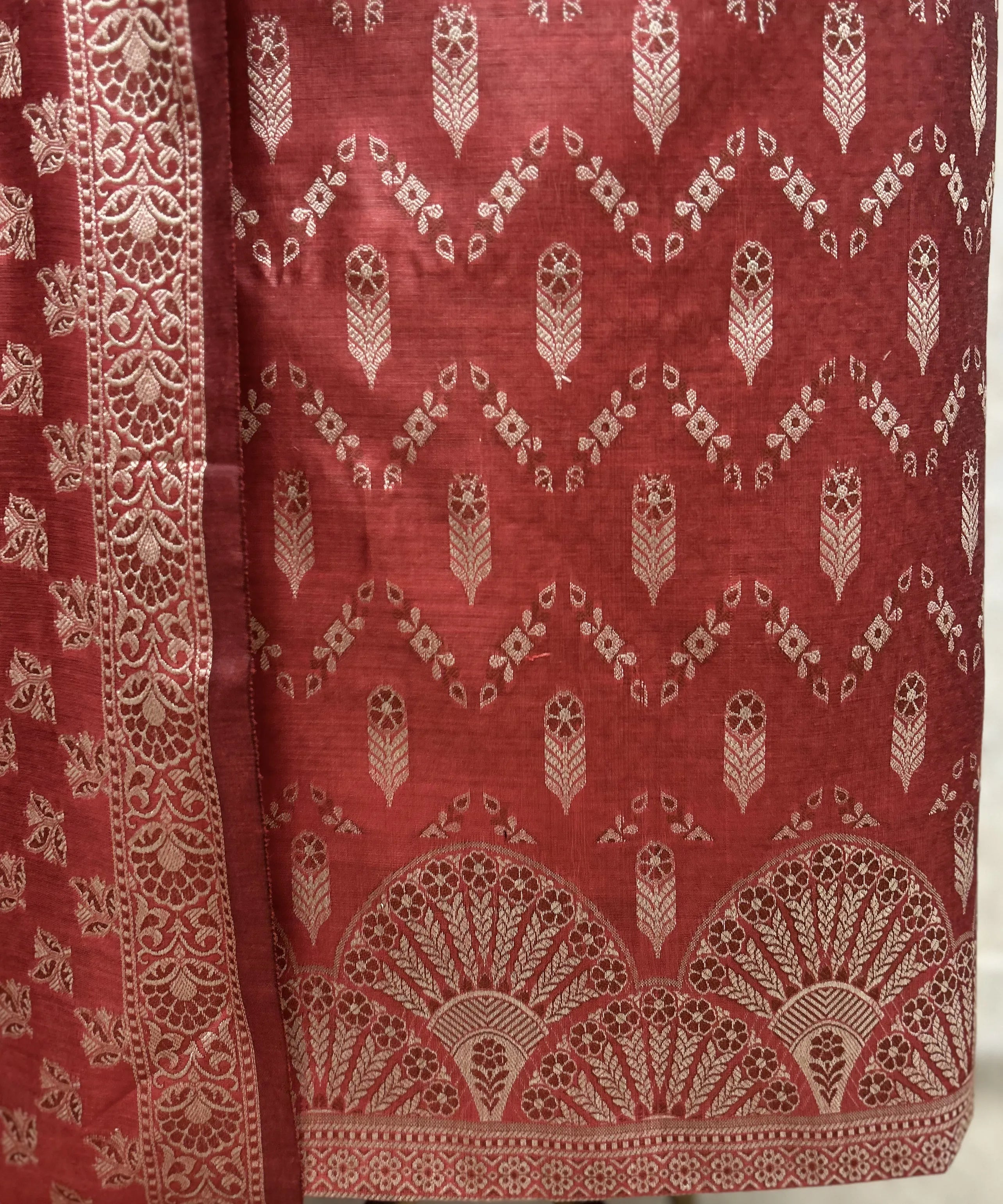 Royal Weave Maheshwari Unstitched Suits