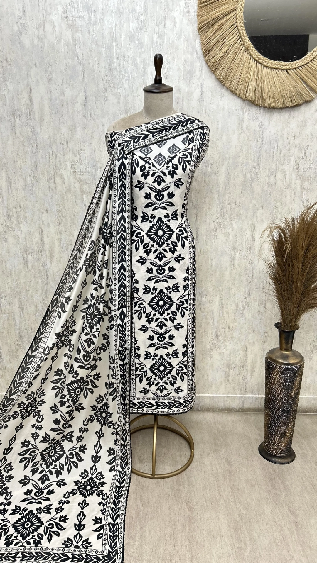Muslin Viraasat Unstitched Suits
