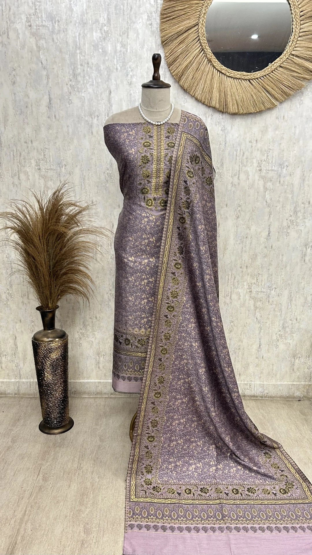 Kashmiri Pashmina Unstitched Suit