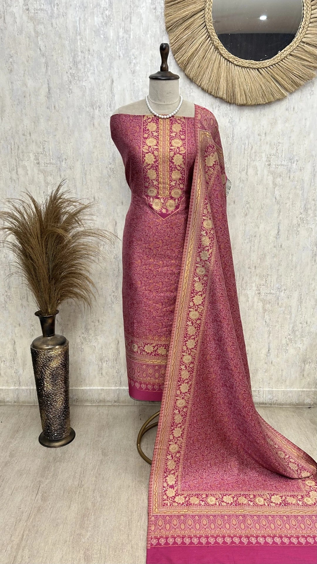 Kashmiri Pashmina Unstitched Suit