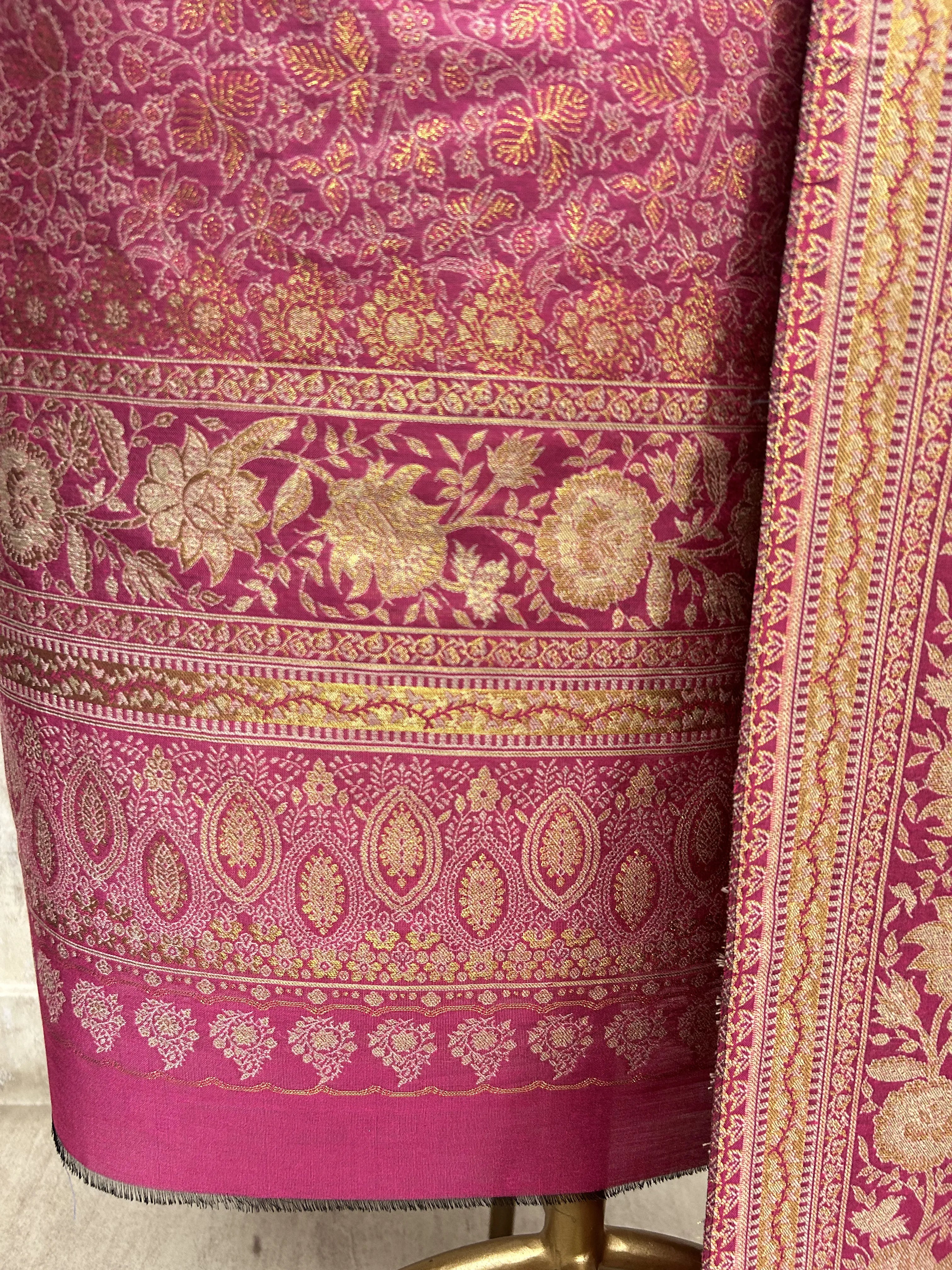 Kashmiri Pashmina Unstitched Suit
