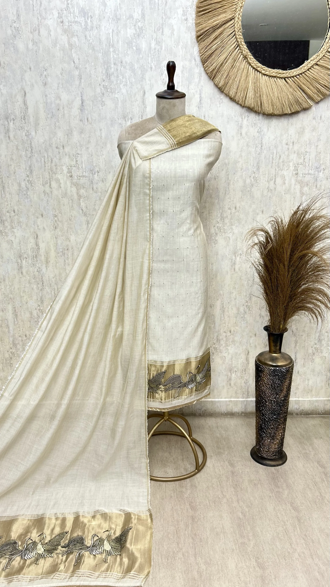 Timeless Jamdani linen Plumage Unstitched Suits