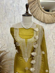 Royal tissue unstitched suit with classic