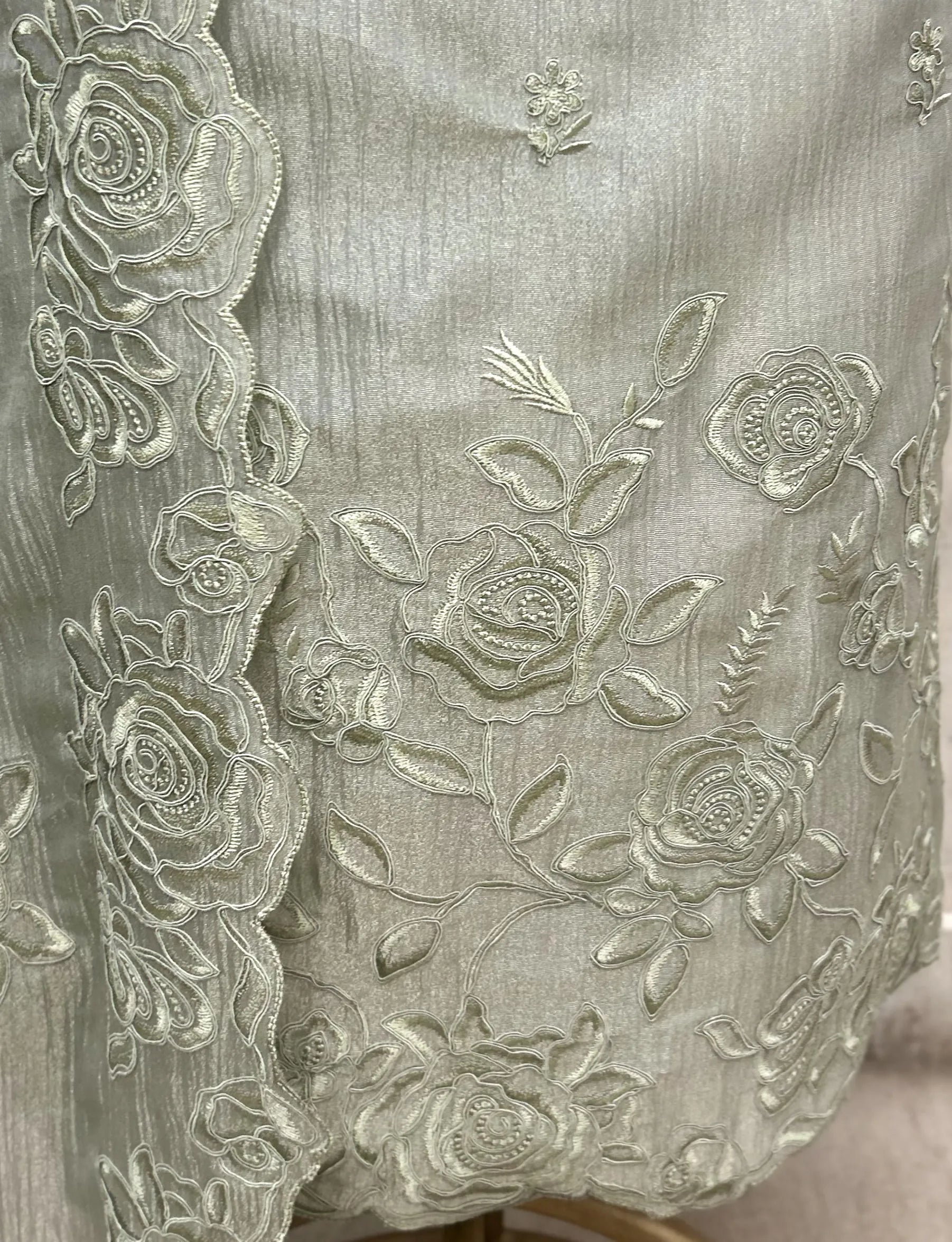 Rosevine Heritage Crush Tissue Unstitched Suit