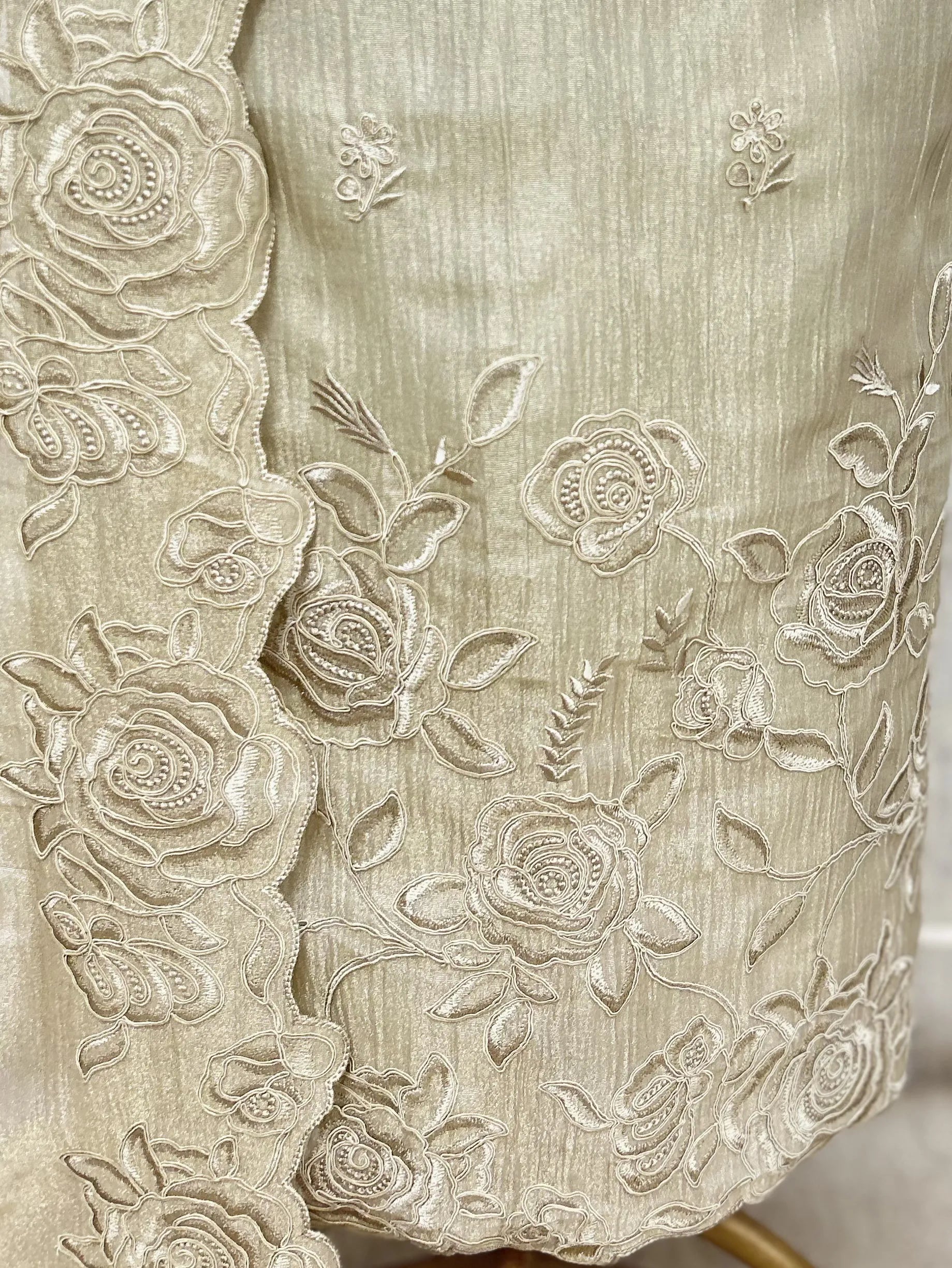 Rosevine Heritage Crush Tissue Unstitched Suit