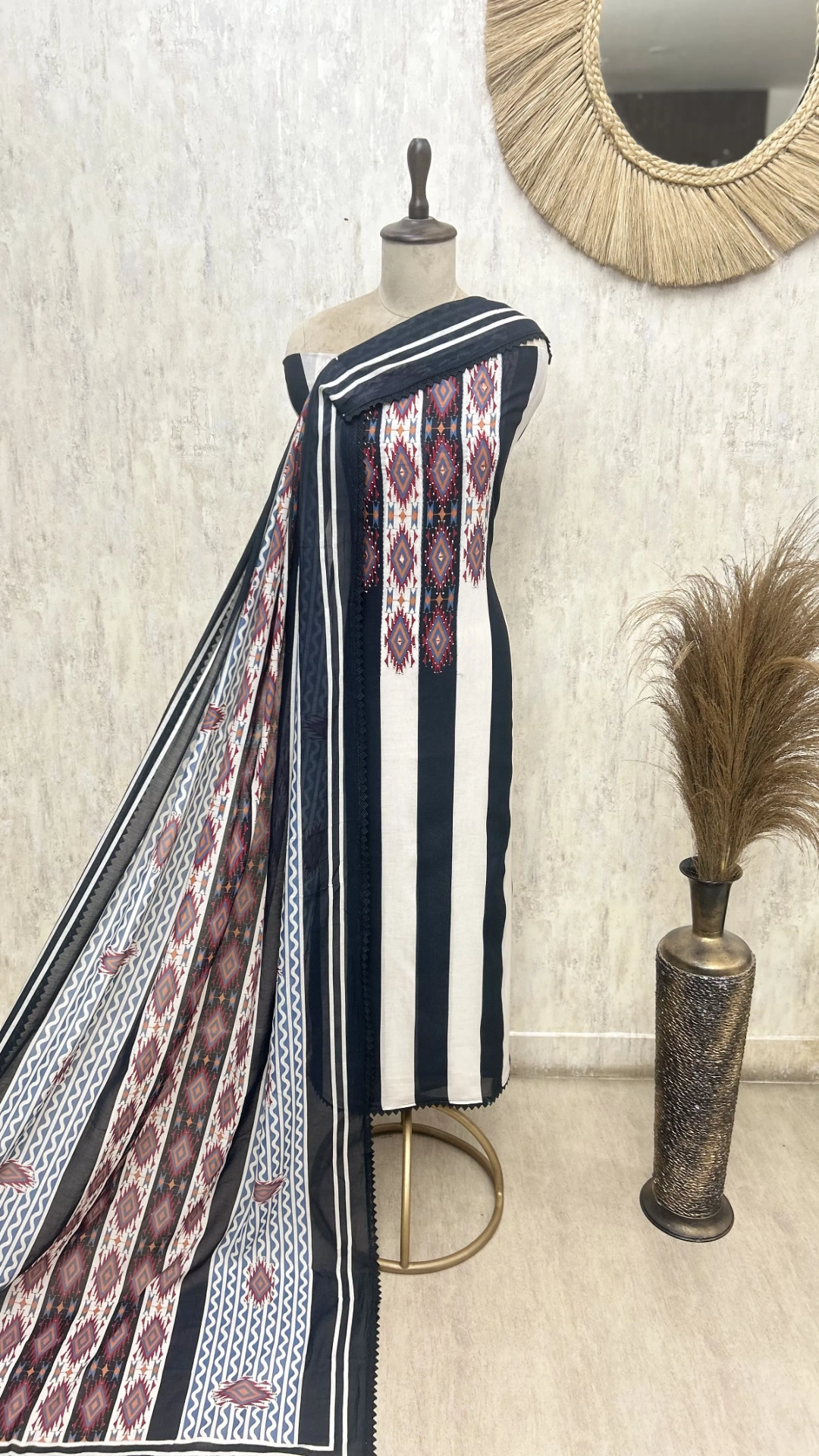 Nomadic Loom Mul Cotton Unstitched Suit