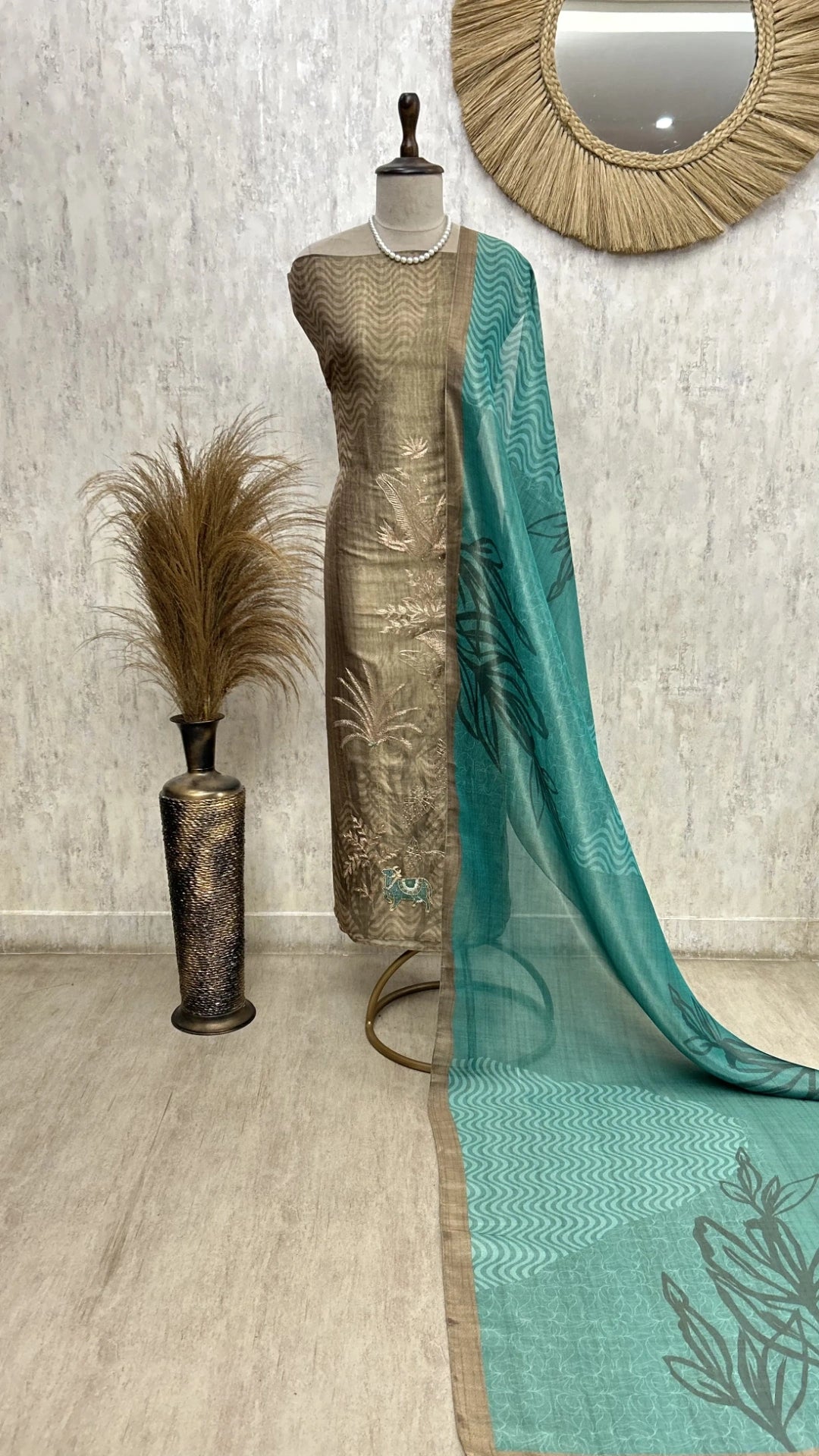 Floral pastoral hand embroidery unstiched suit