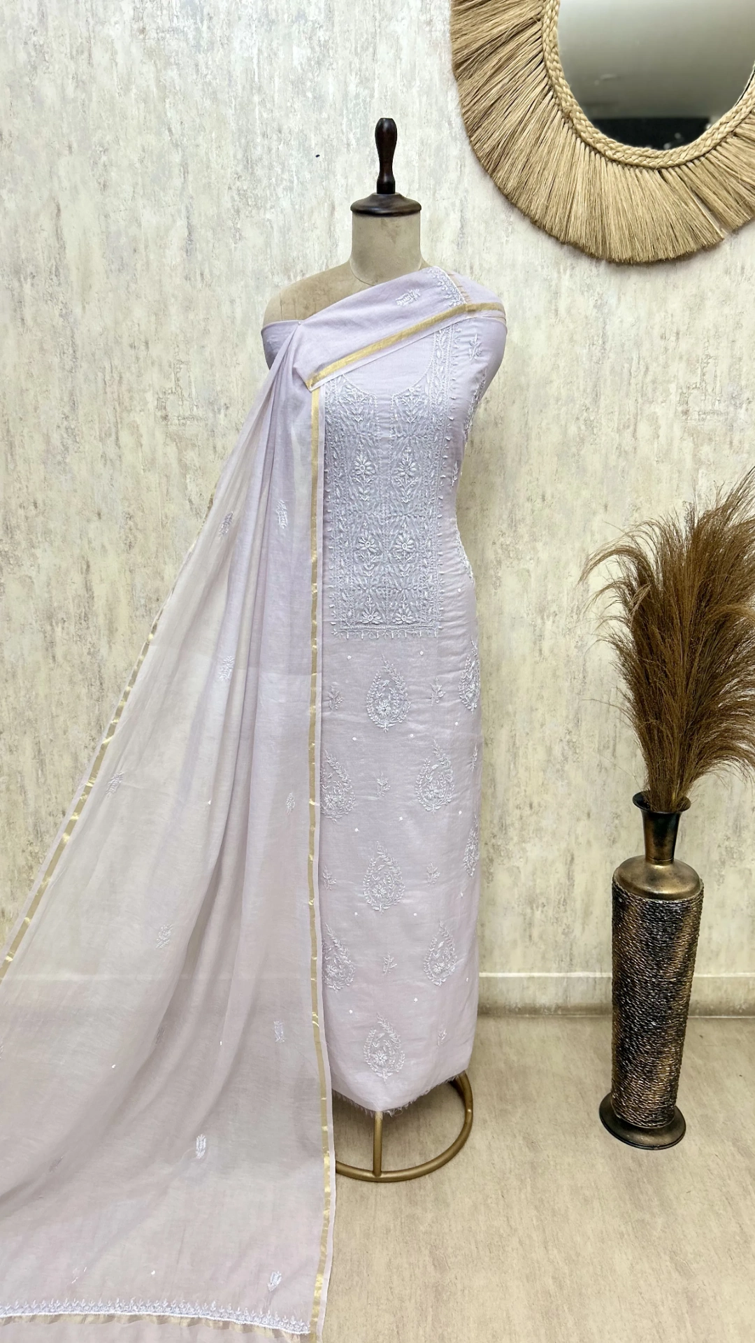 Delicate Doriya Dream Mul Unstitched Suits