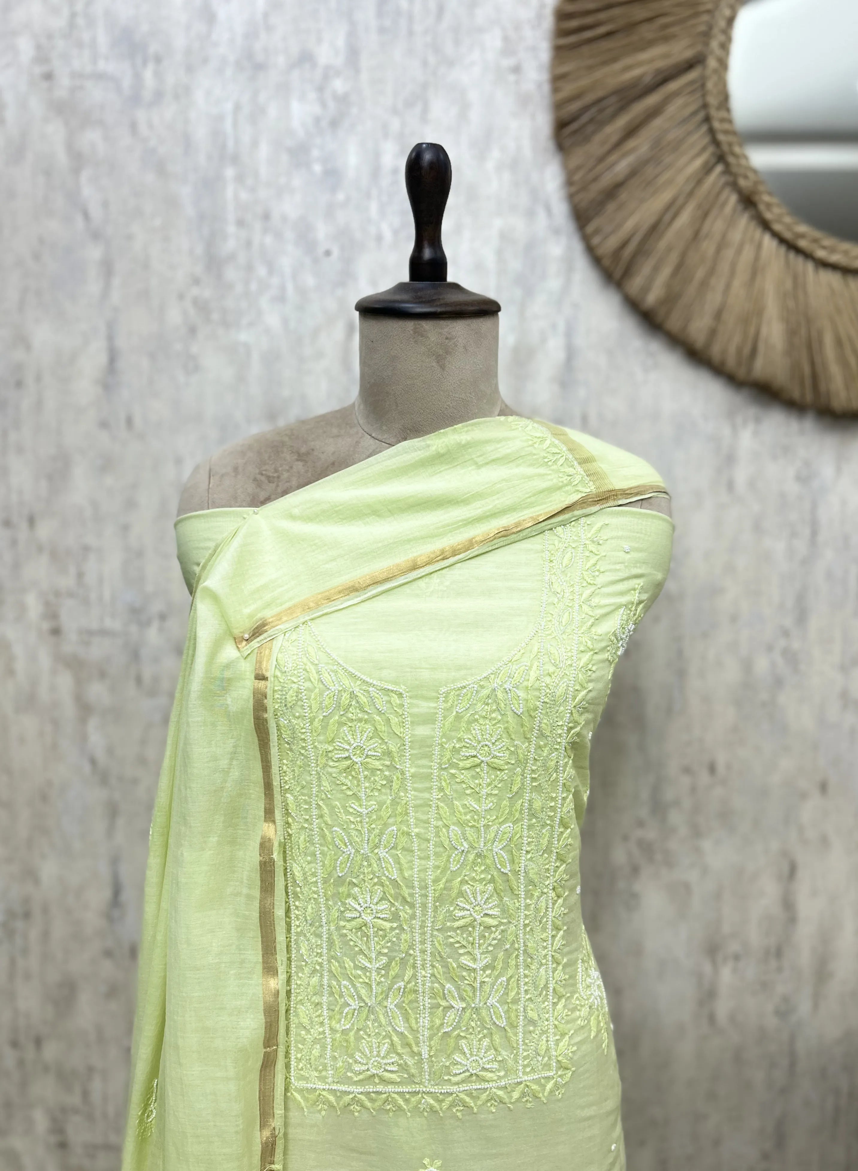 Delicate Doriya Dream Mul Unstitched Suits
