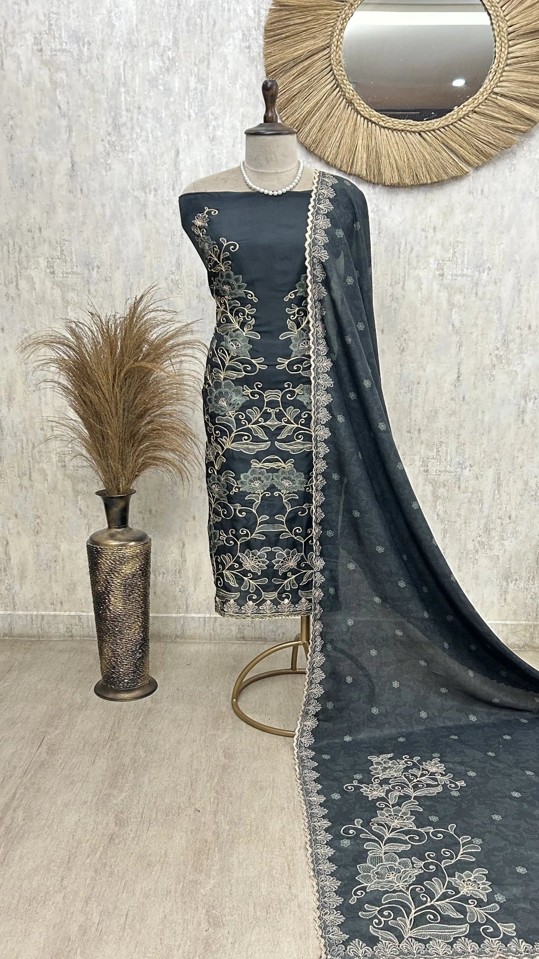 Regal Beauty Crepe Unstiched Suit