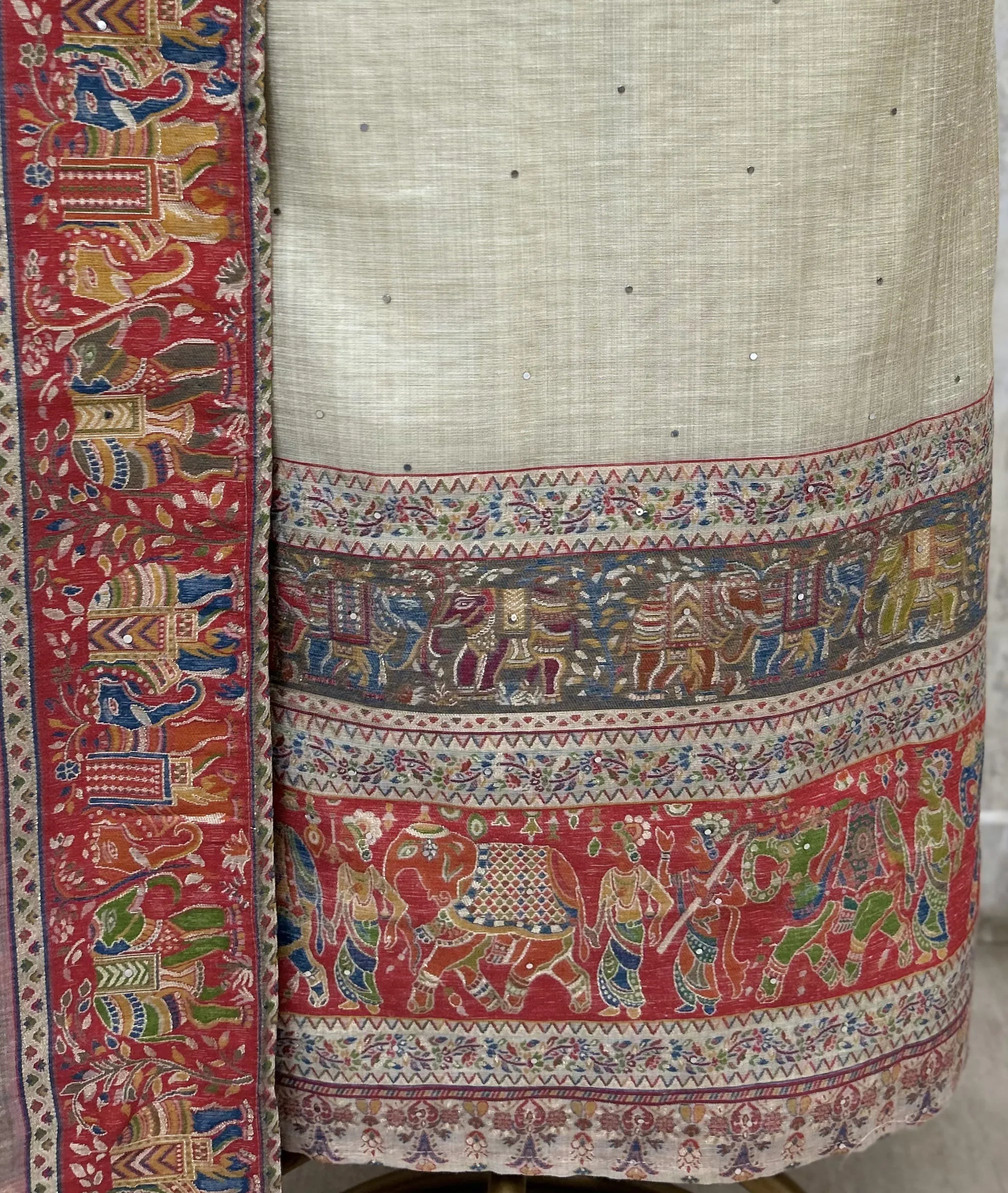 Royal Tapestry Jamdani Linen Unstitched Suit