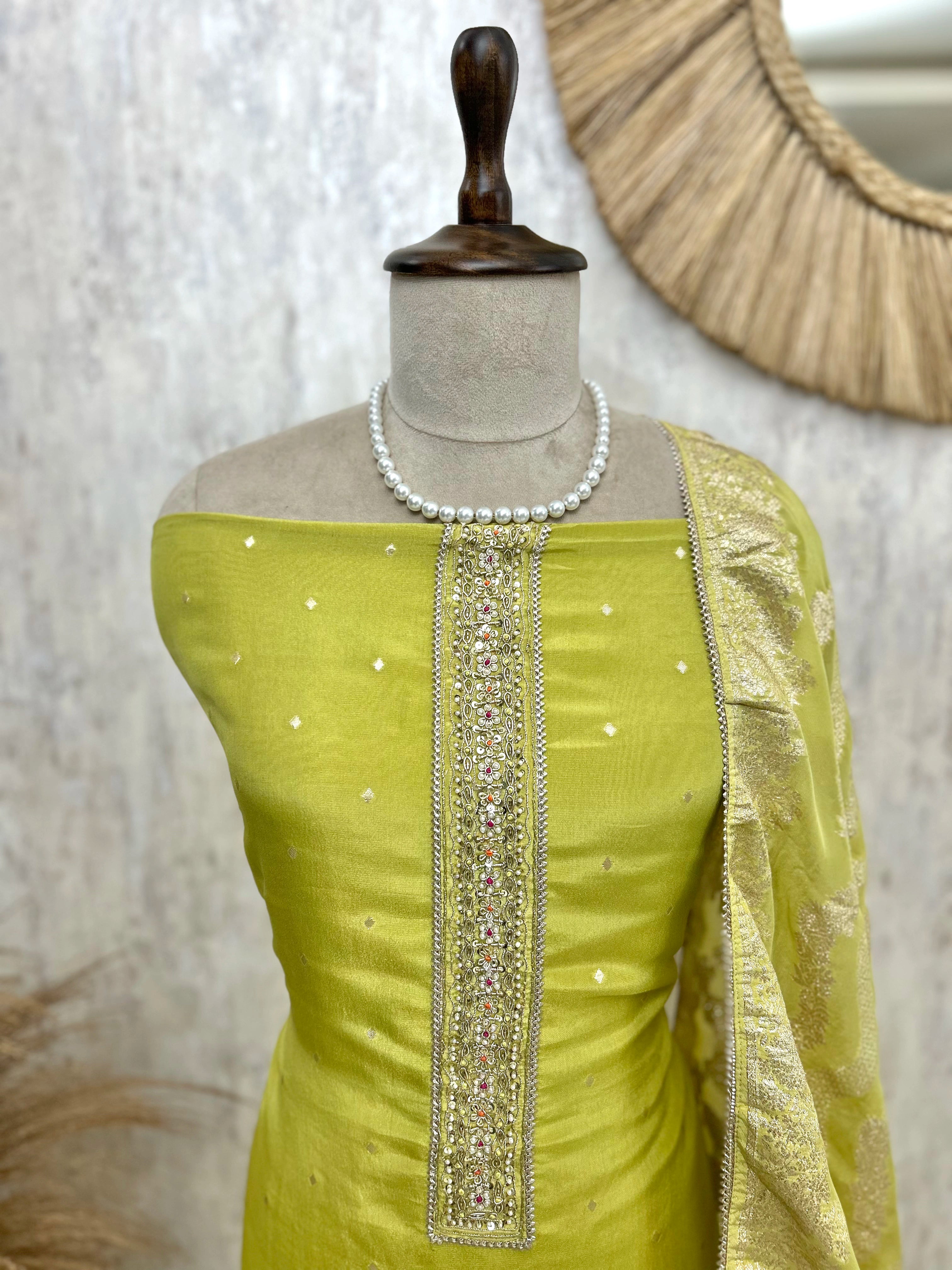 Tissue Unstitched Suit Set With Zardozi Tie-neck